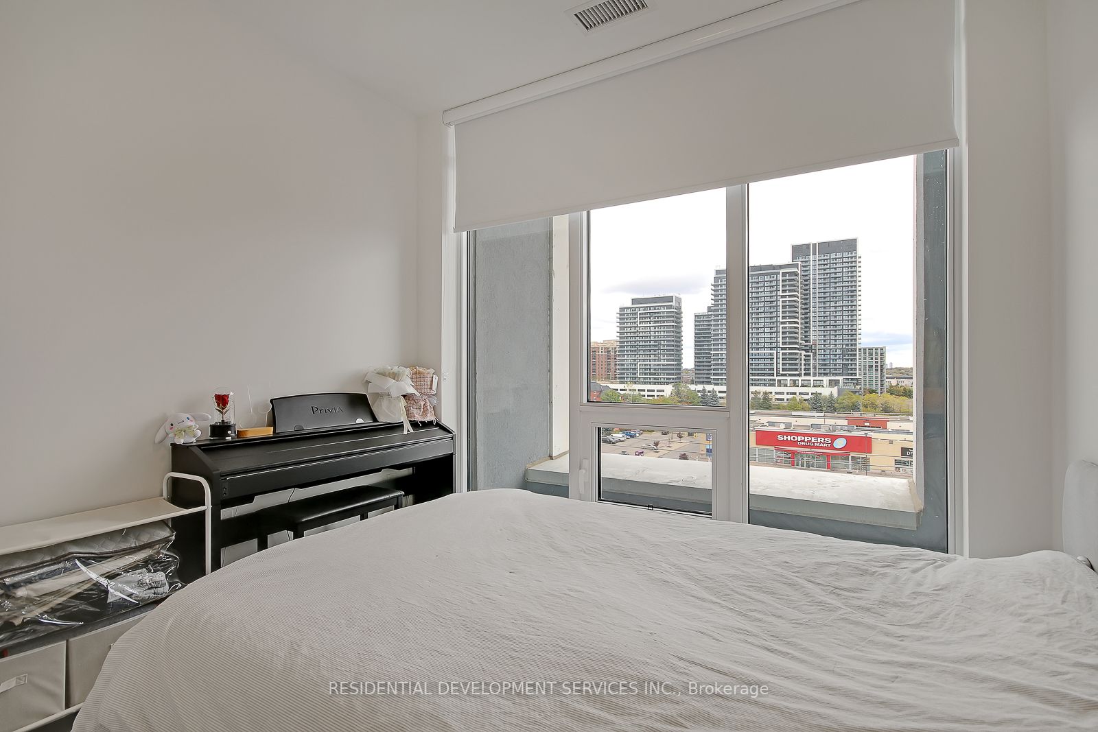 8868 Yonge Street, #816E