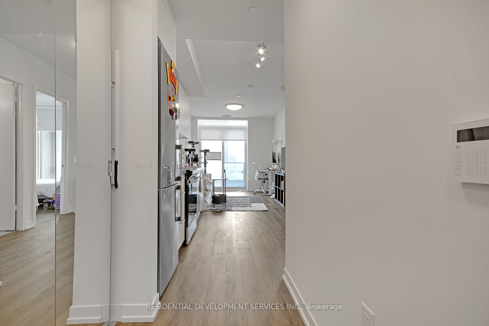 8868 Yonge Street, #816E
