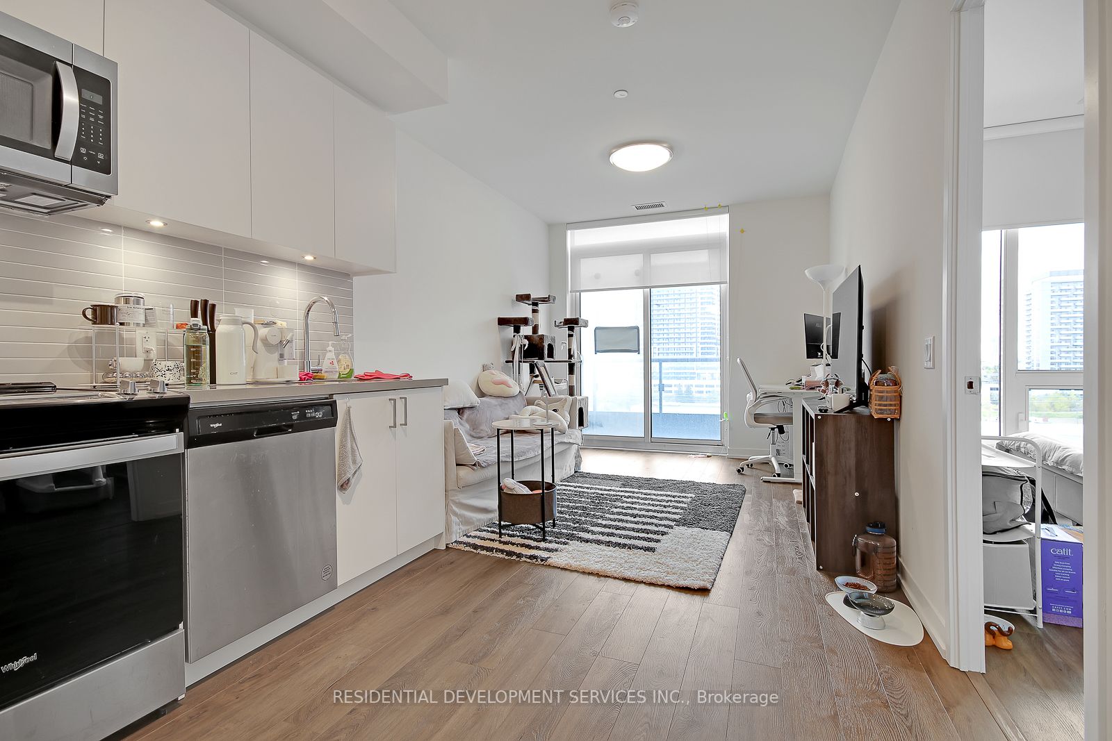 8868 Yonge Street, #816E