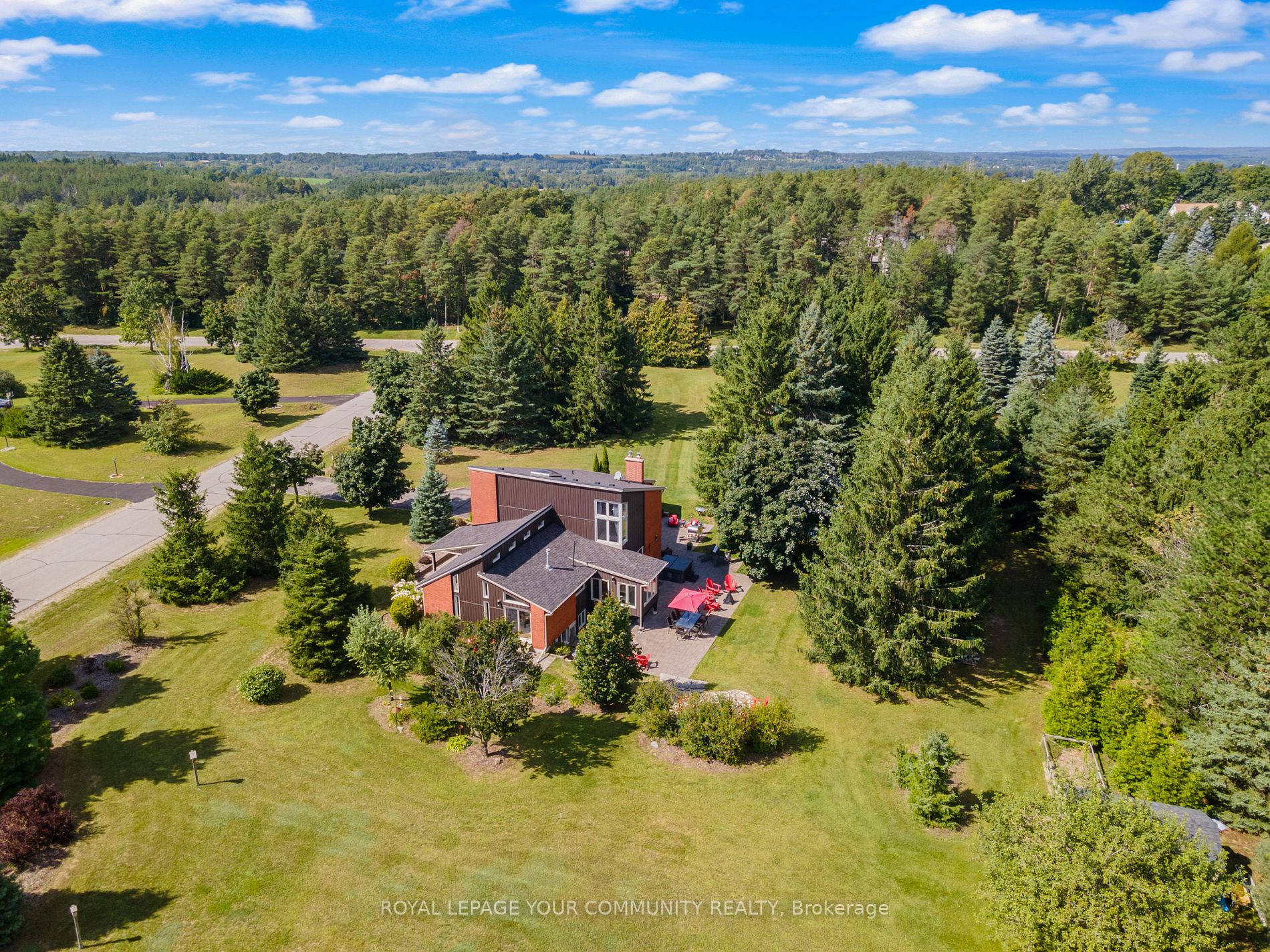 6 Silver Spring Cres