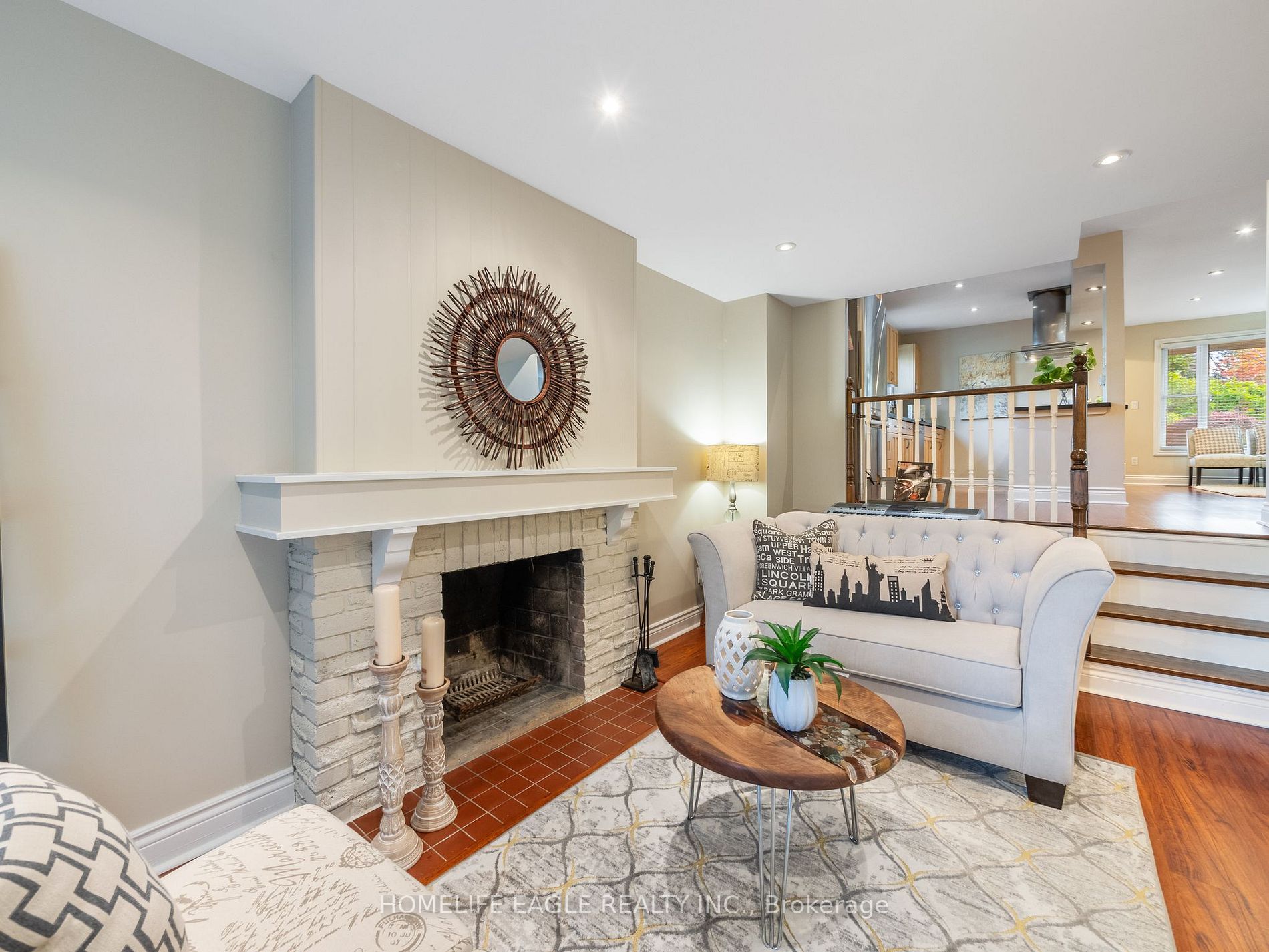 52 Lillooet Cres