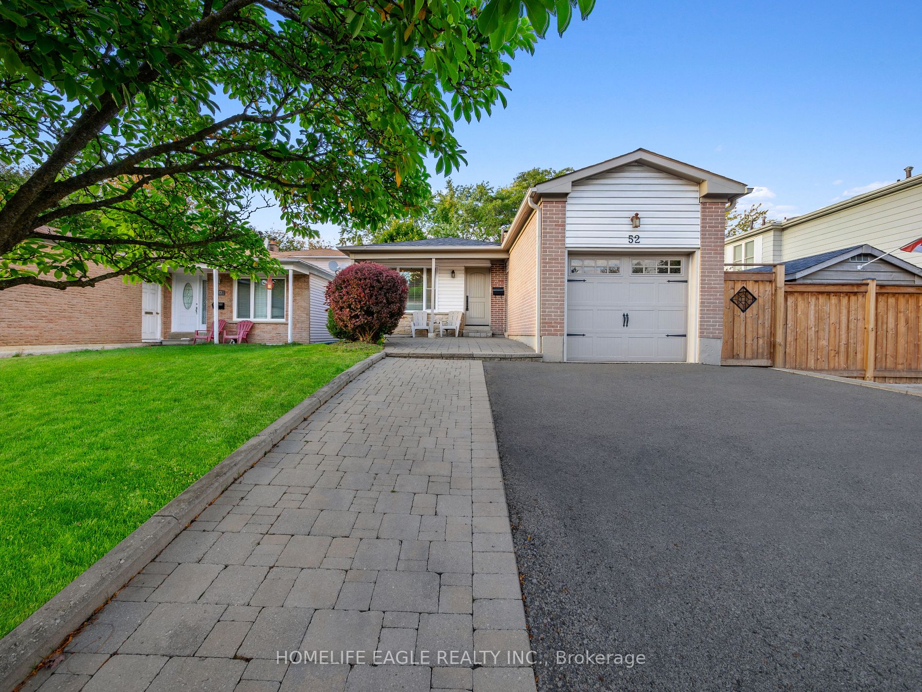 52 Lillooet Cres