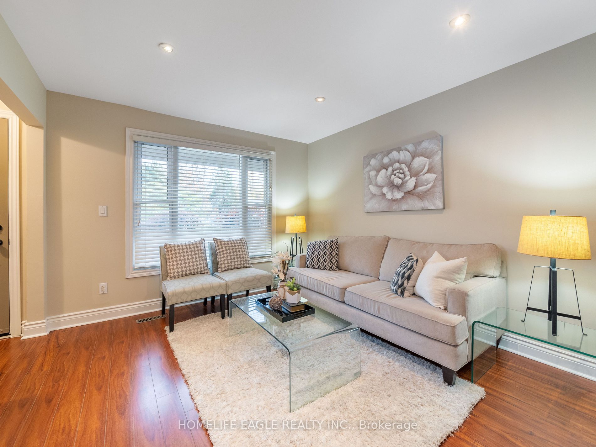 52 Lillooet Cres