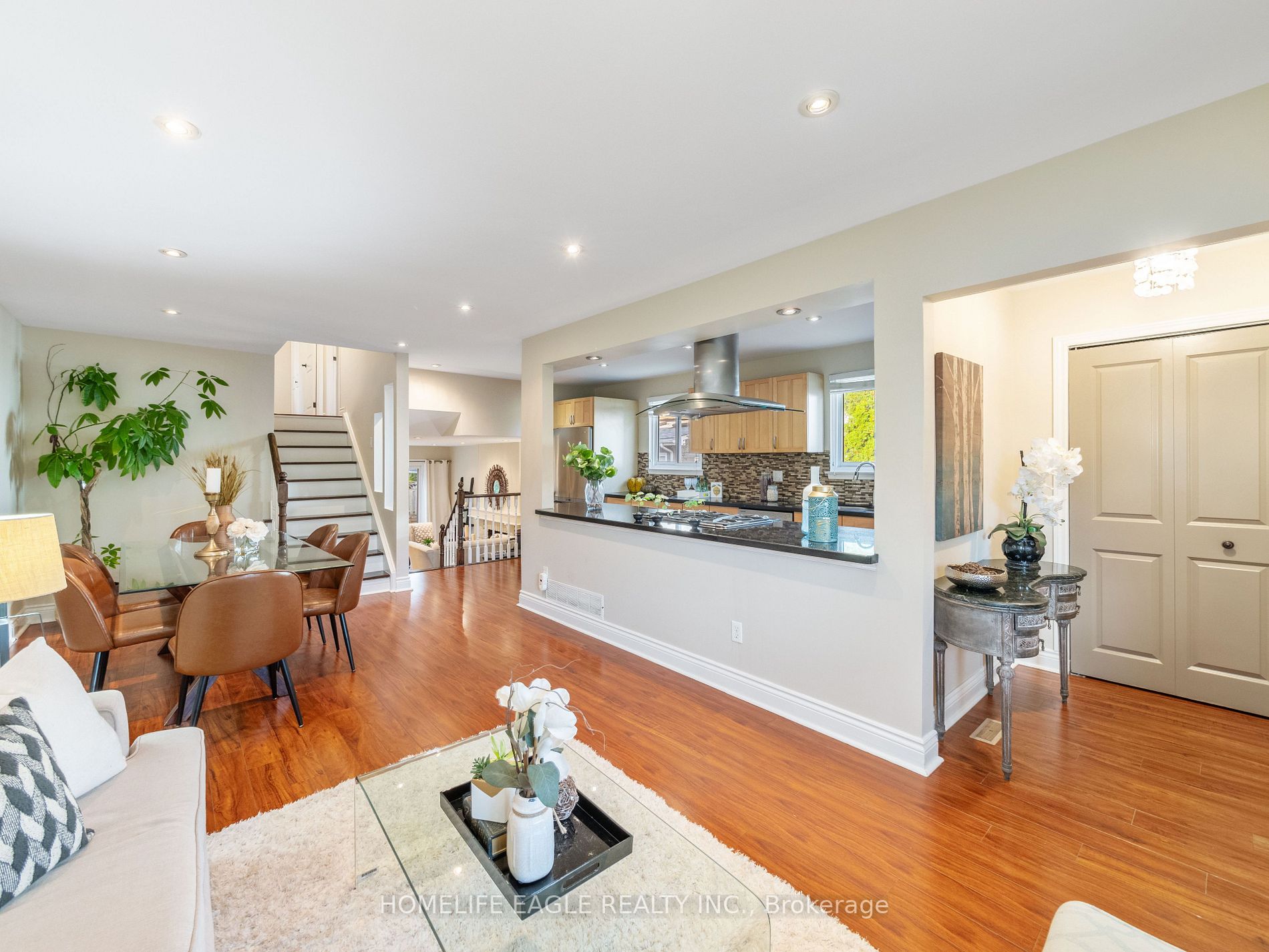 52 Lillooet Cres