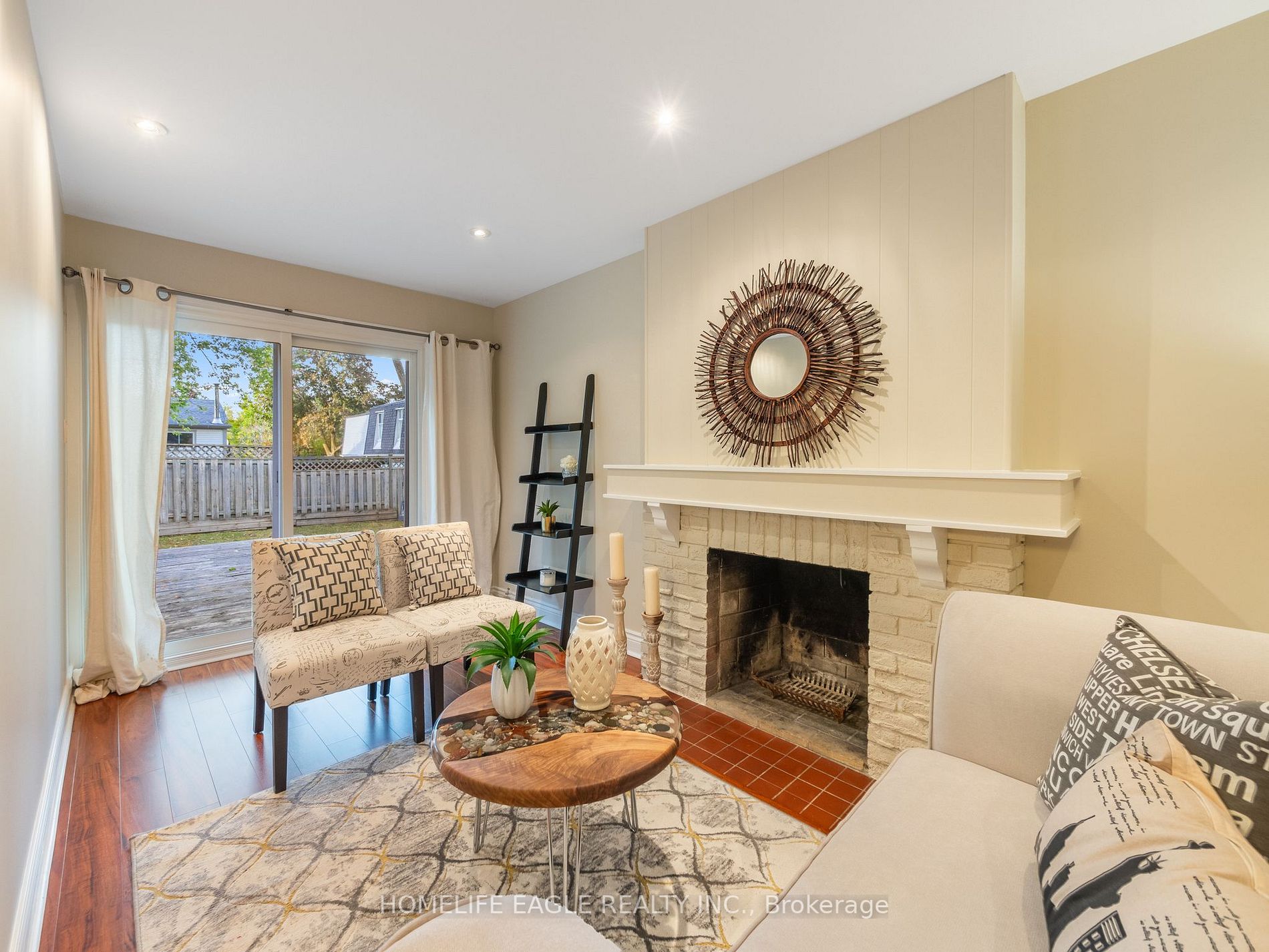 52 Lillooet Cres
