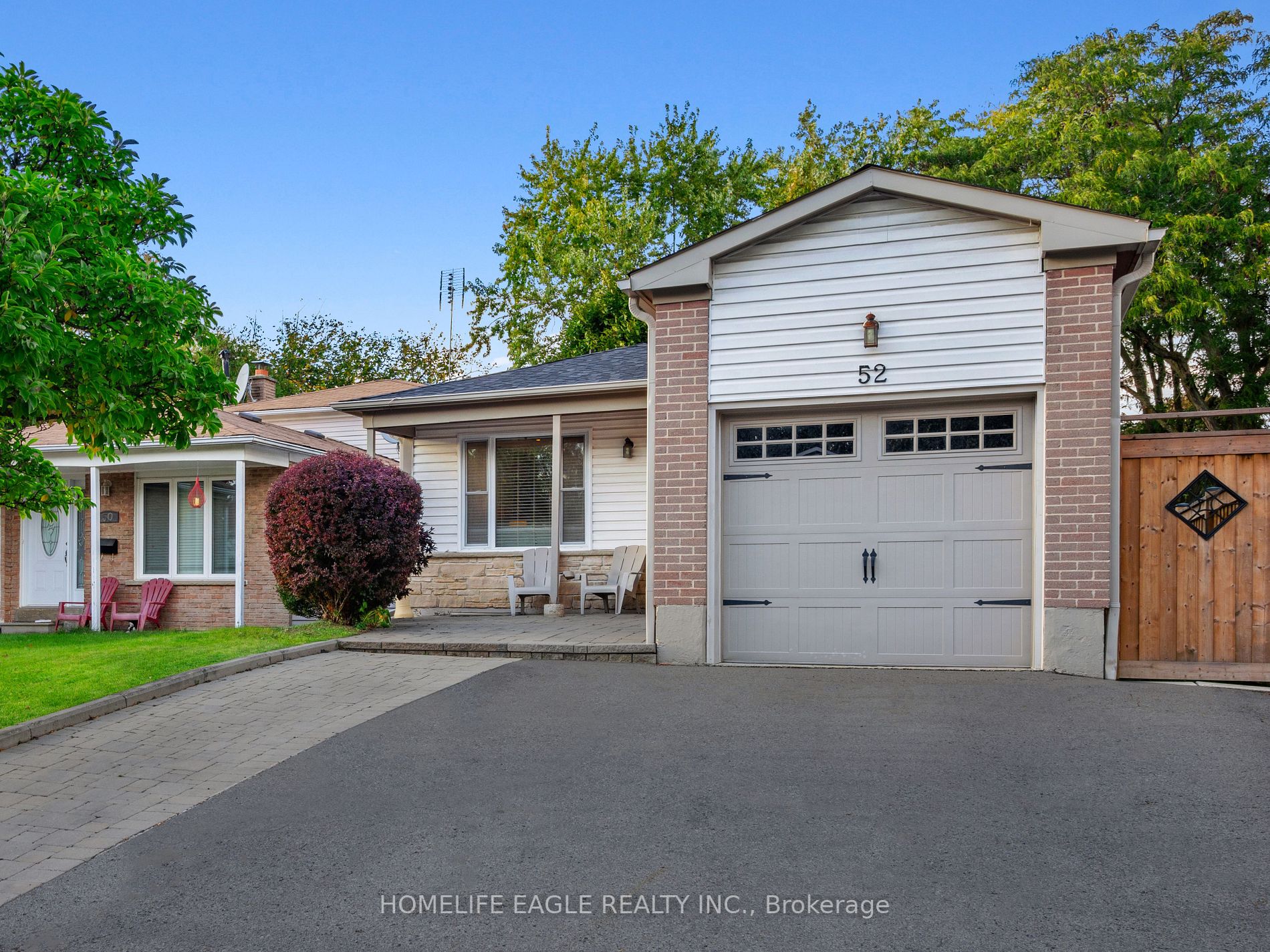 52 Lillooet Cres
