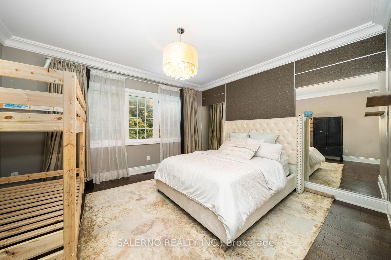 211 Grand Vellore Cres, #Upper