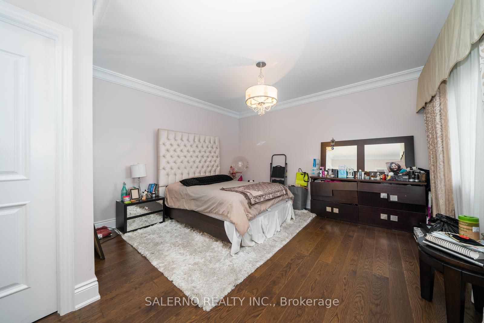 211 Grand Vellore Cres, #Upper