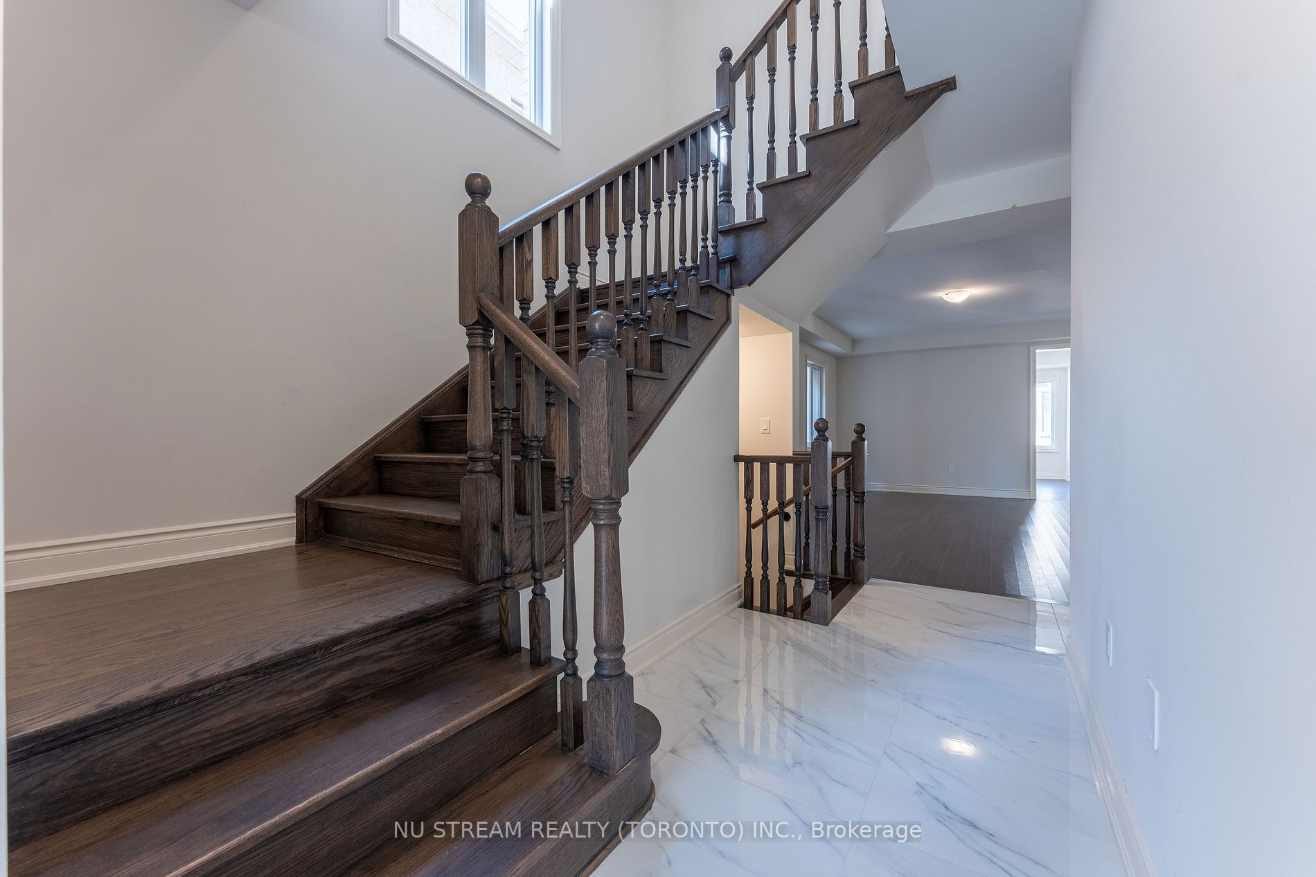 218 Fallharvest Way