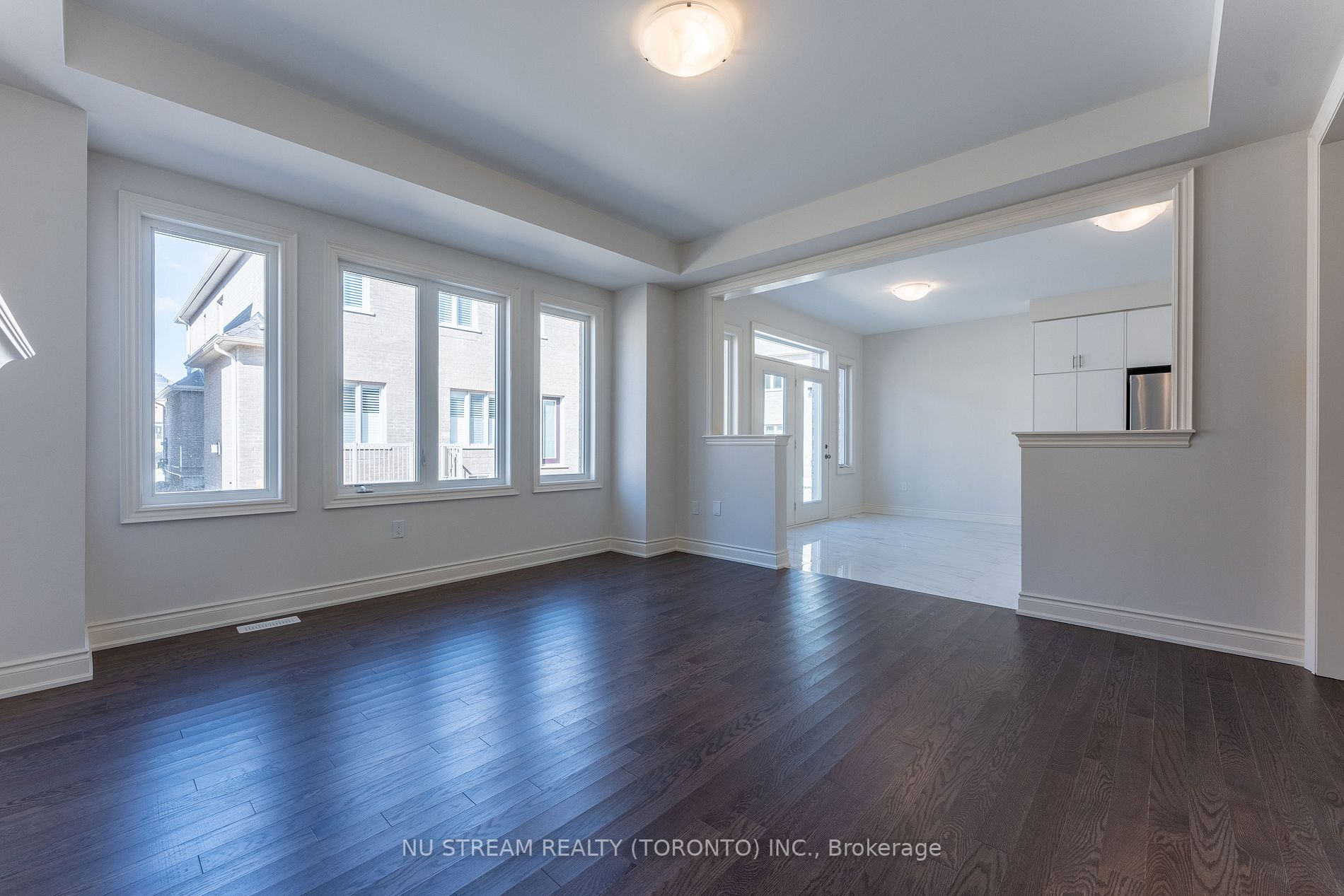218 Fallharvest Way