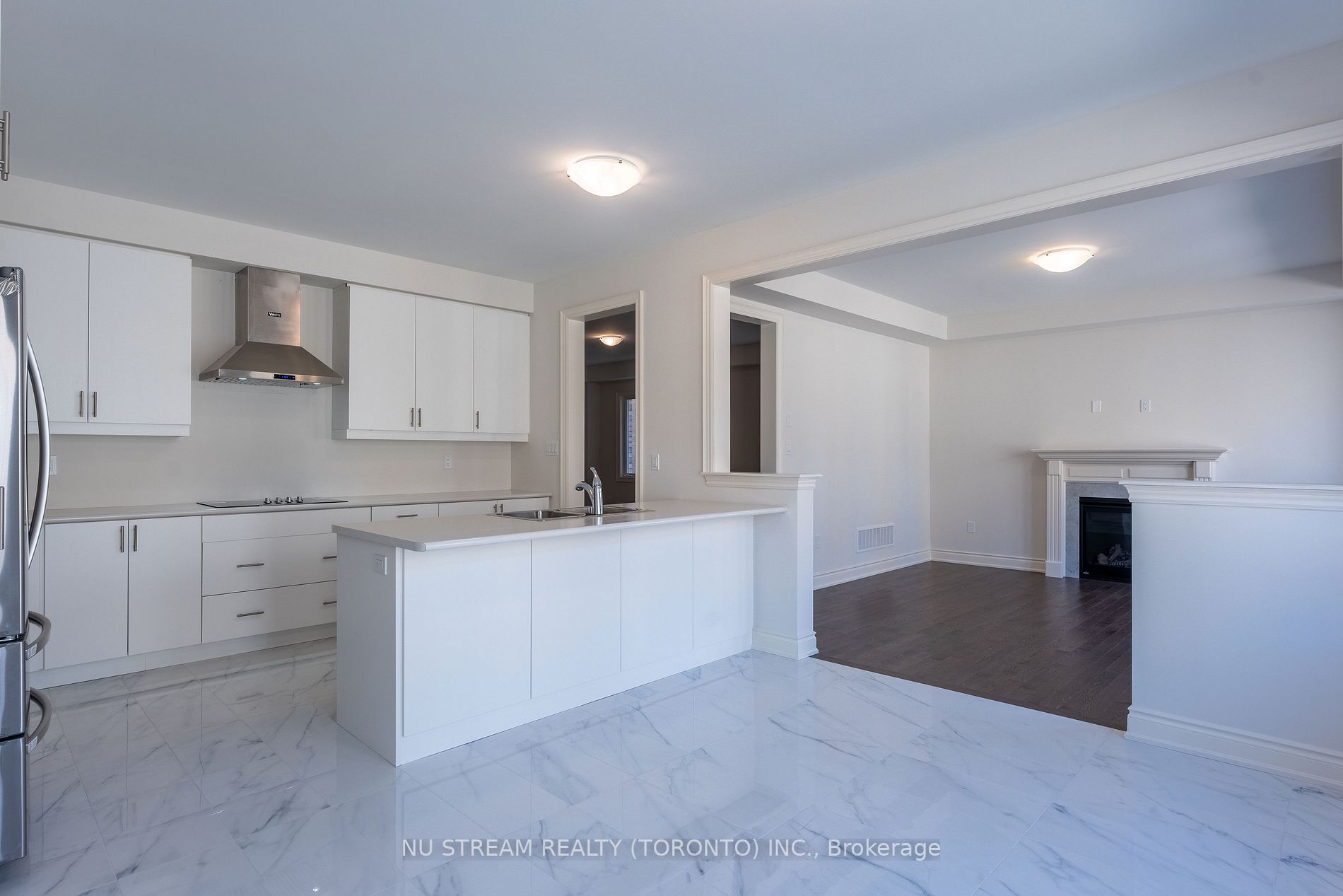 218 Fallharvest Way