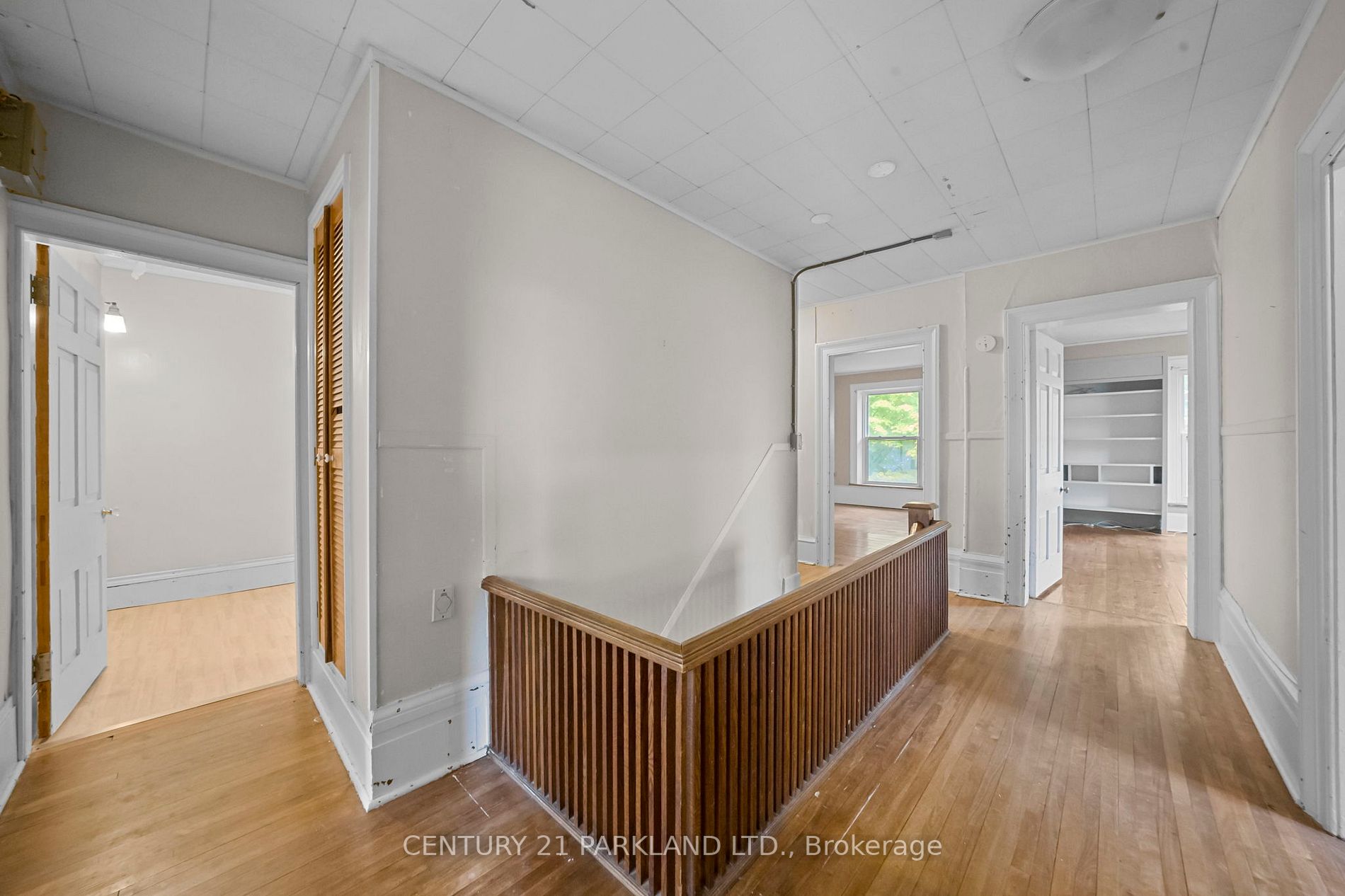 75 Main St S