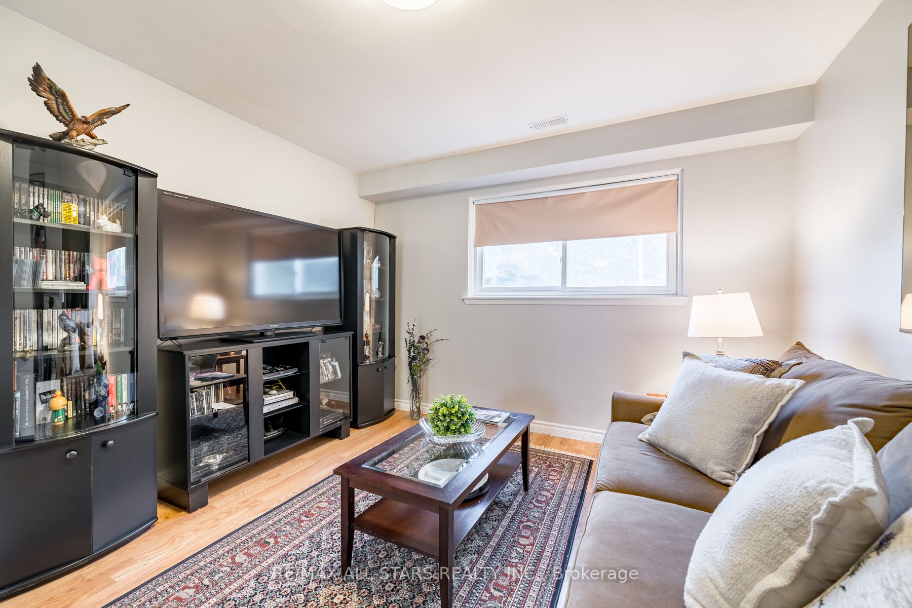 2 High Point Dr