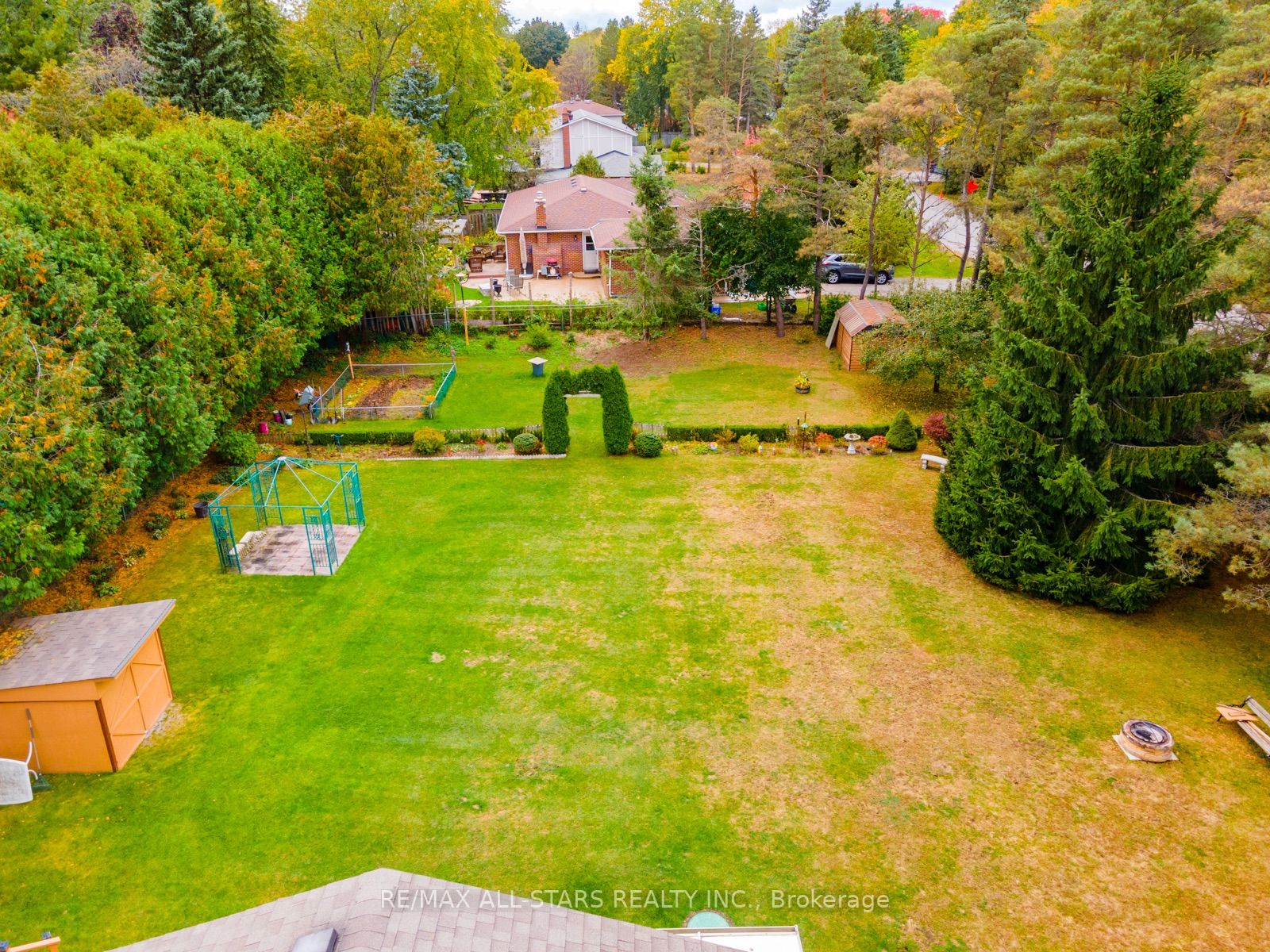 2 High Point Dr