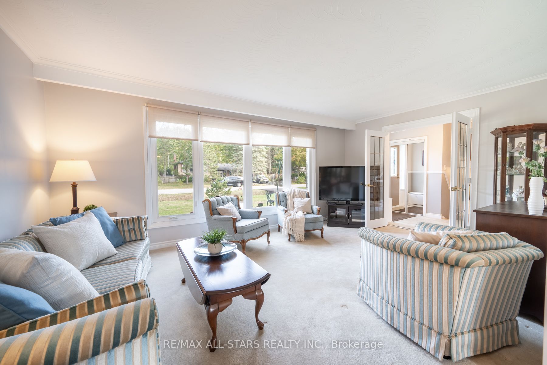 2 High Point Dr