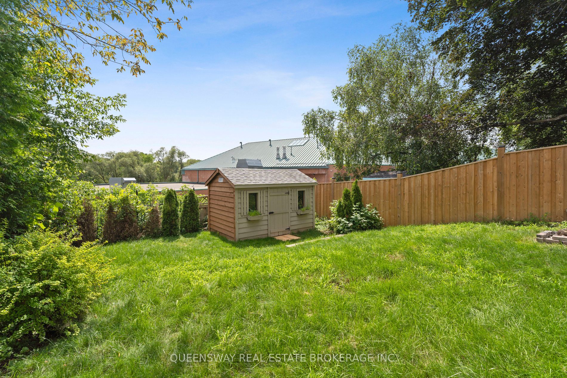 25 Jasper Dr