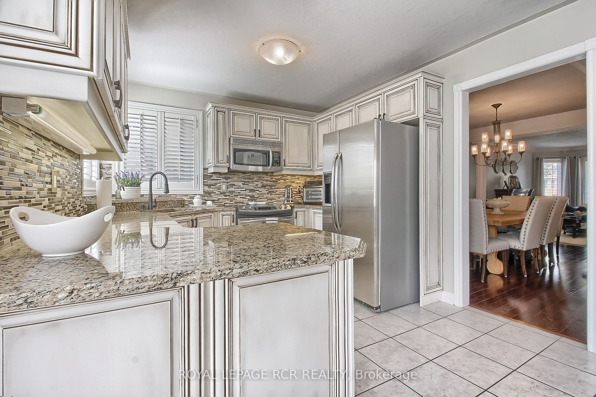11 Saint Avenue
