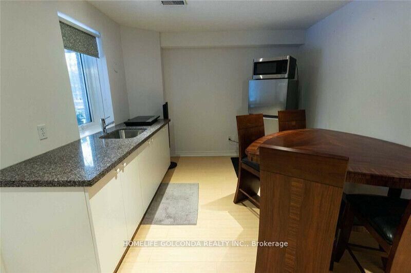 61 Gamble Glen Cres S