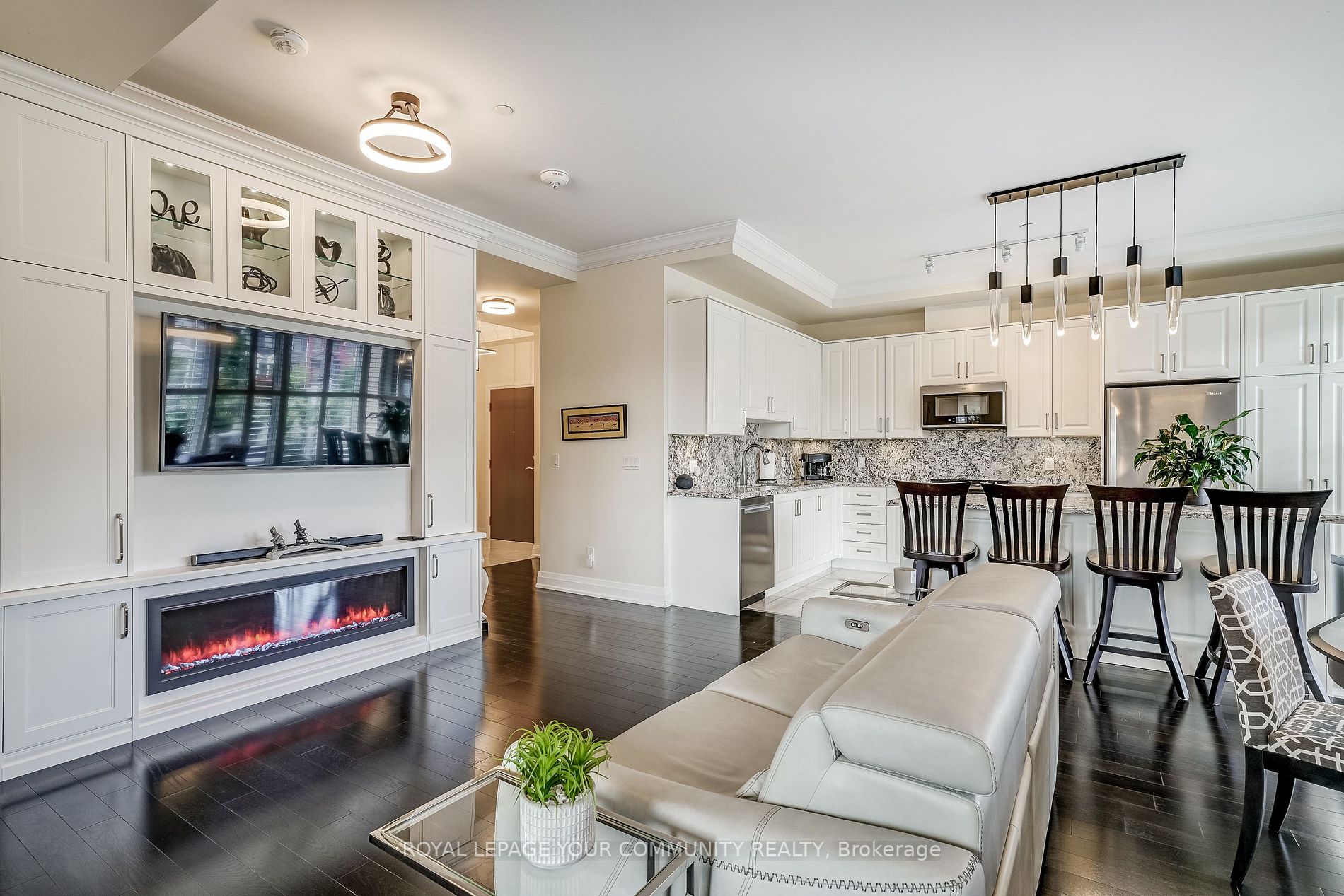 25 Baker Hill Blvd, #107
