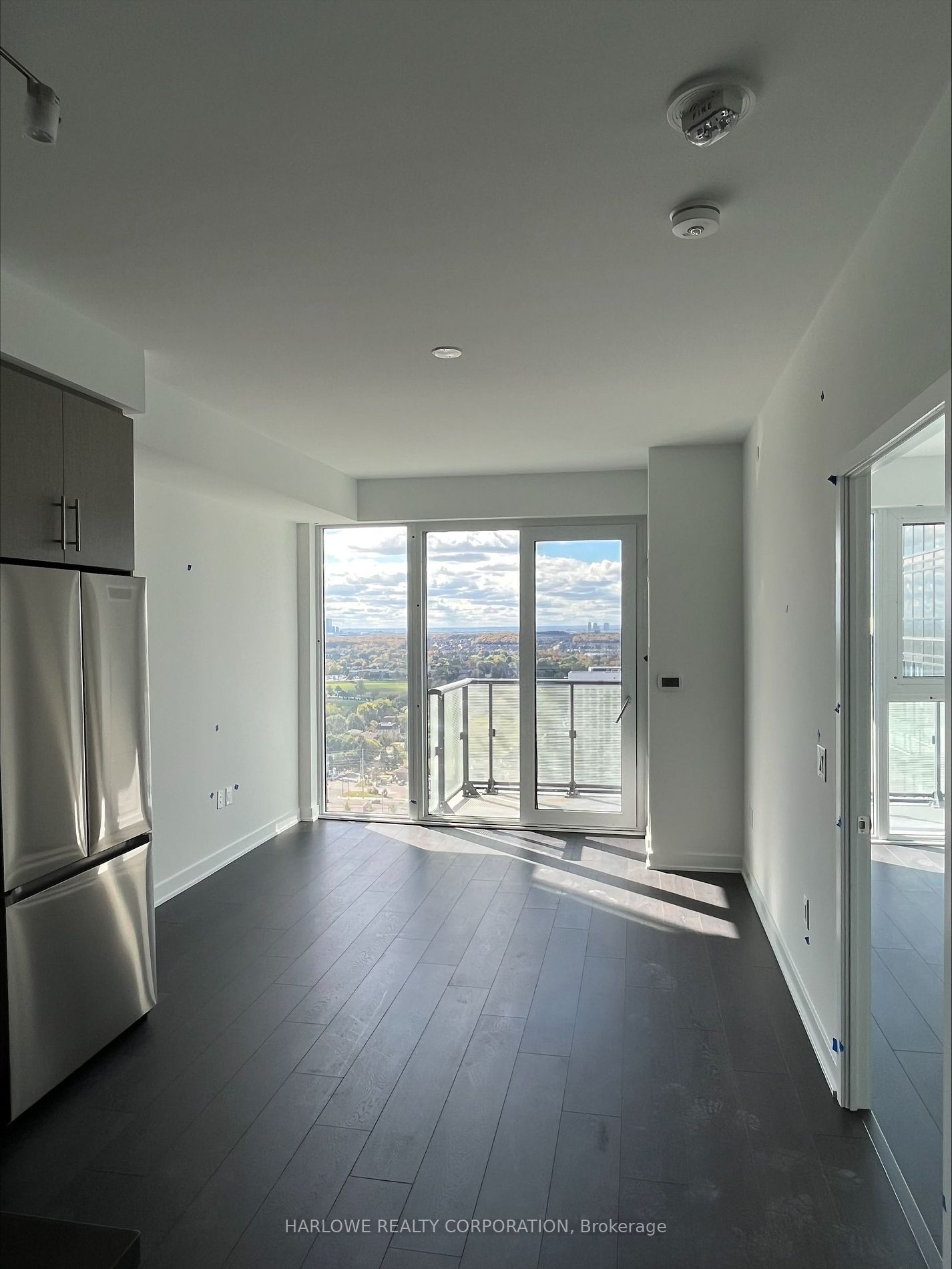 105 Oneida Crescent, #2601