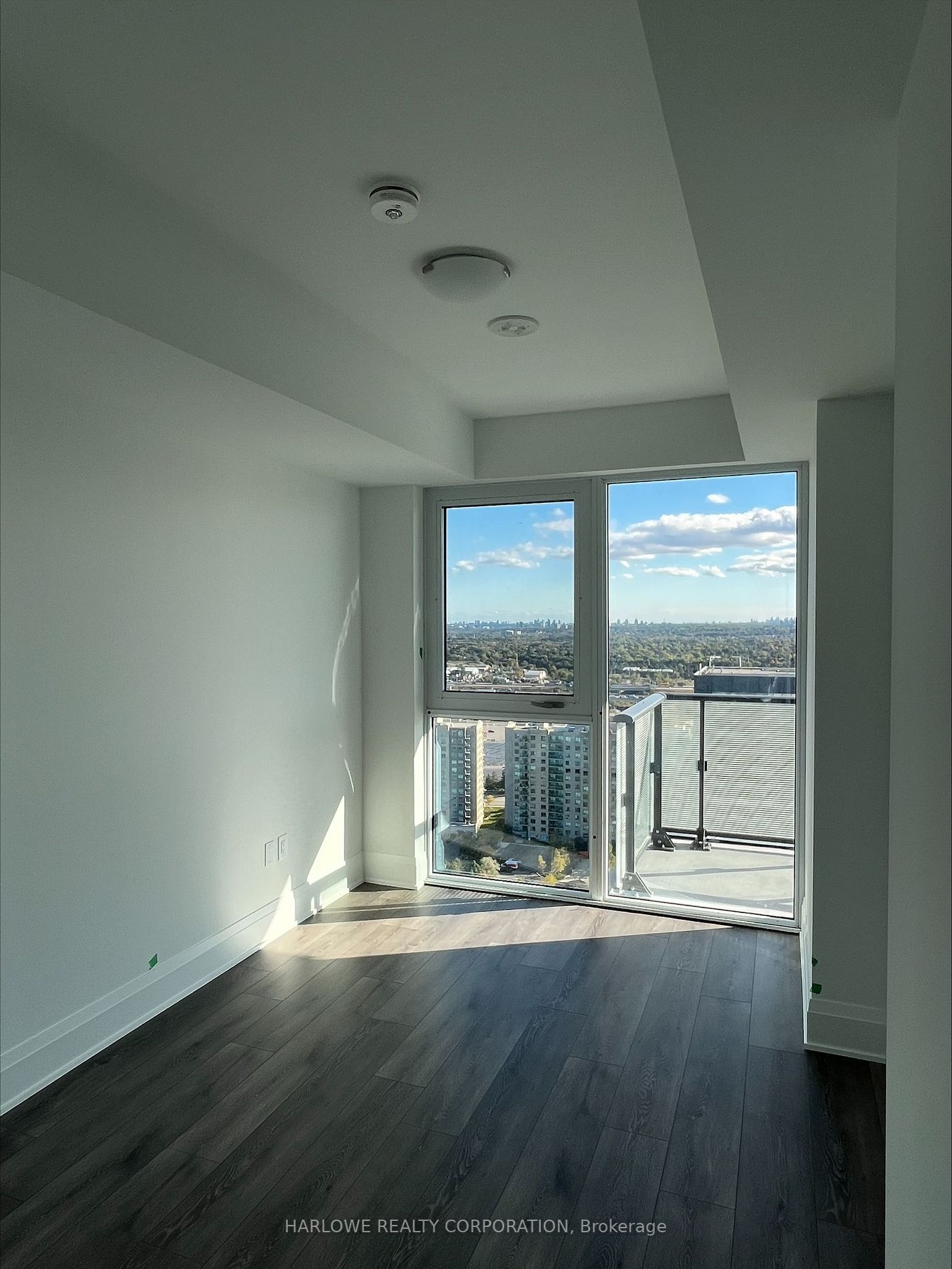 105 Oneida Cres, #2710