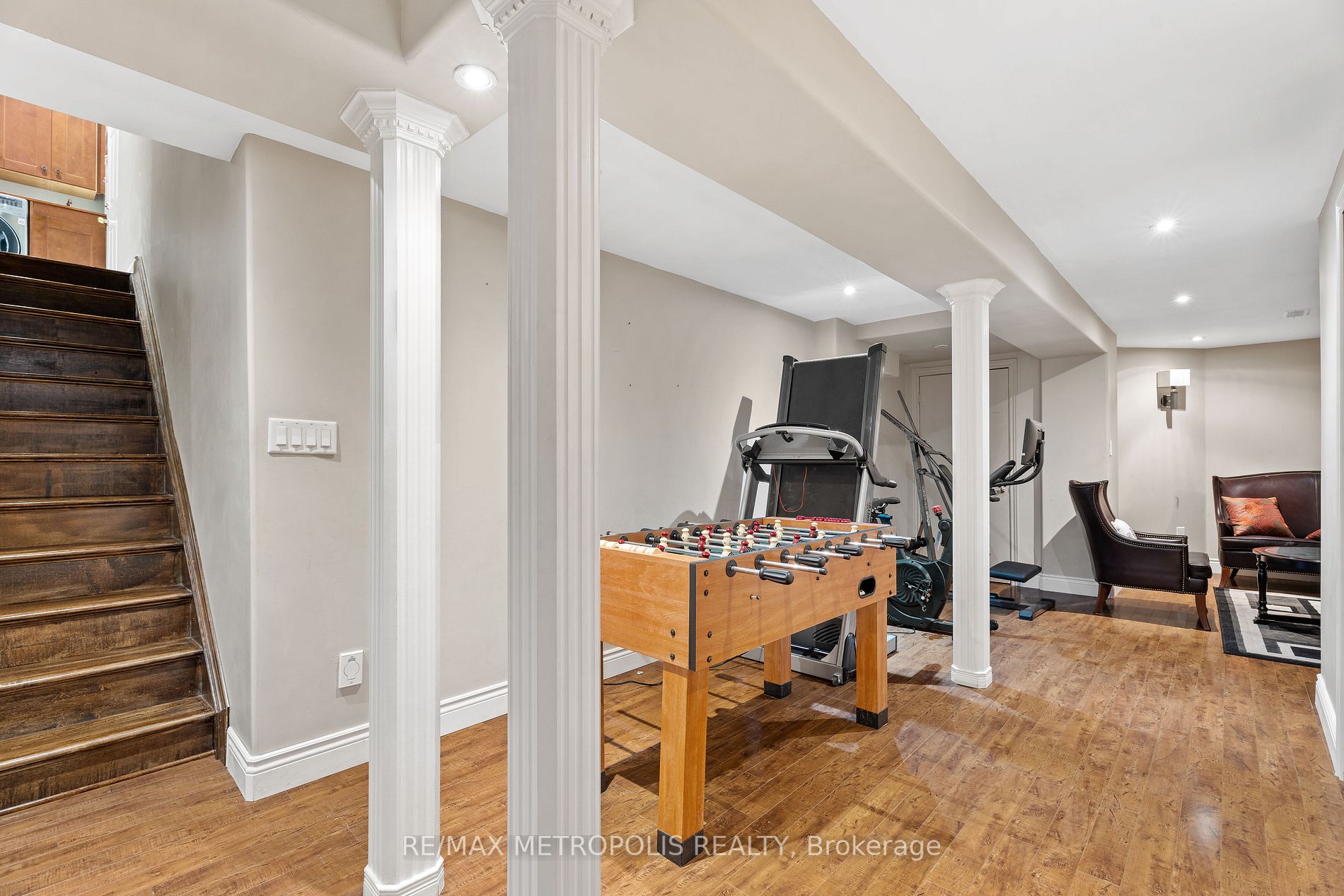 4 Everton Crt