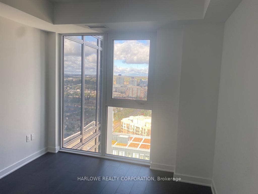 105 Oneida Cres, #2804