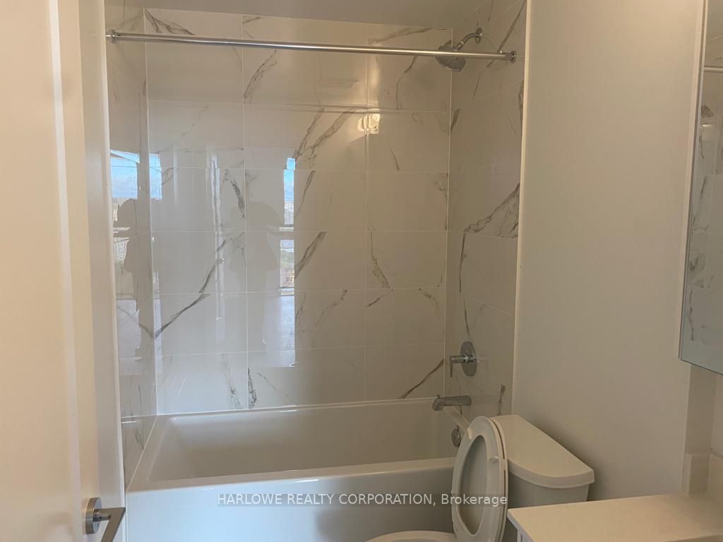 105 Oneida Cres, #2804
