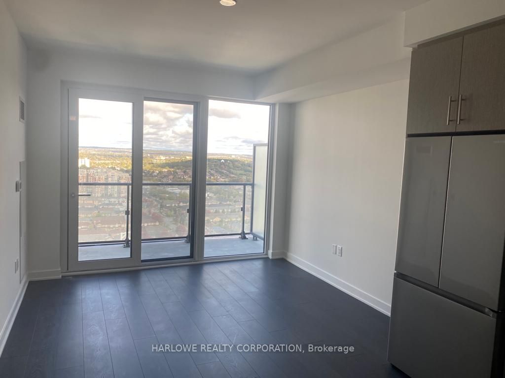 105 Oneida Cres, #2804