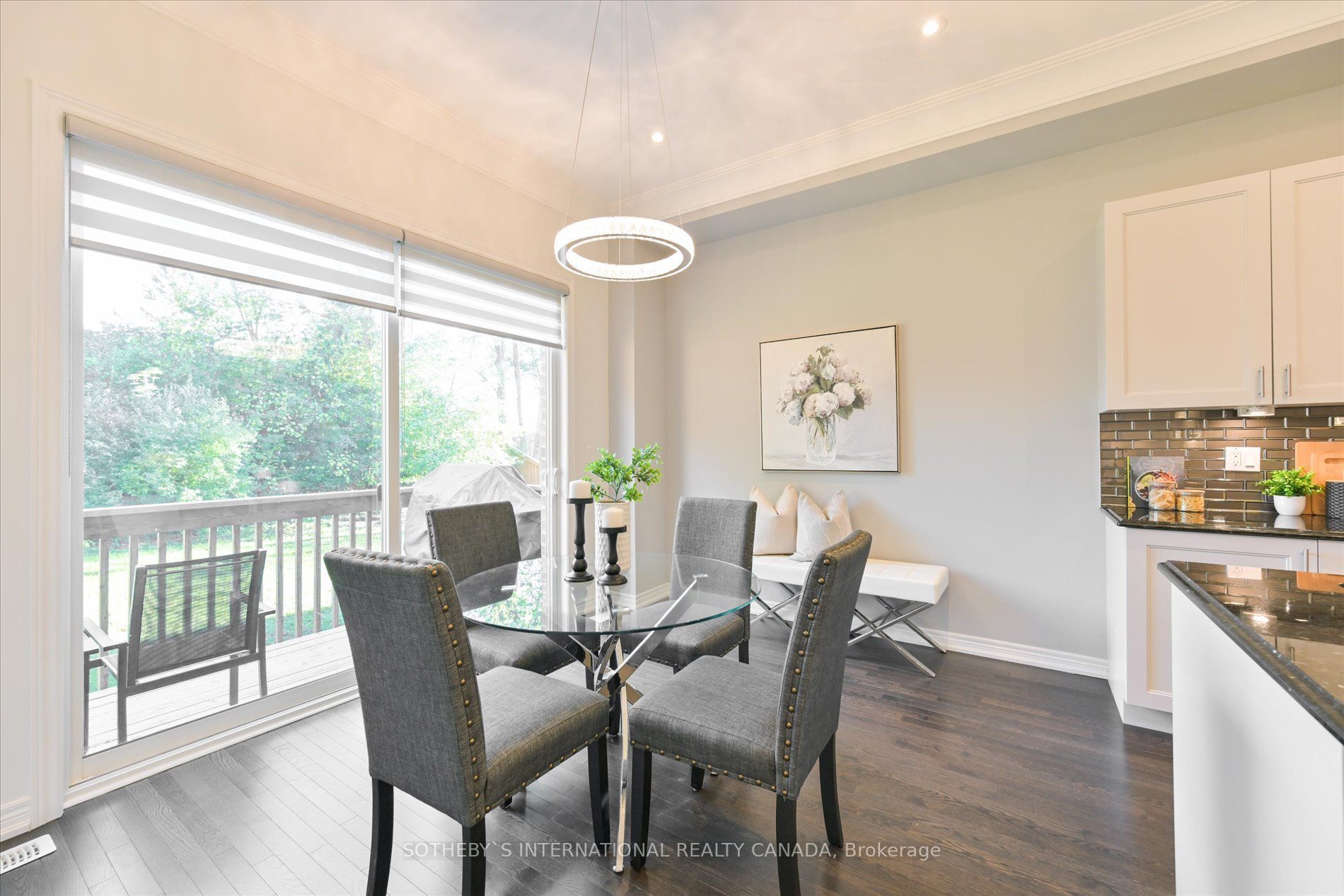 37 Manor Hampton St