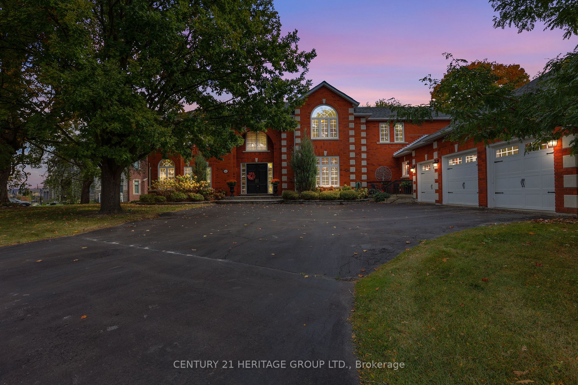 141 Burns Blvd