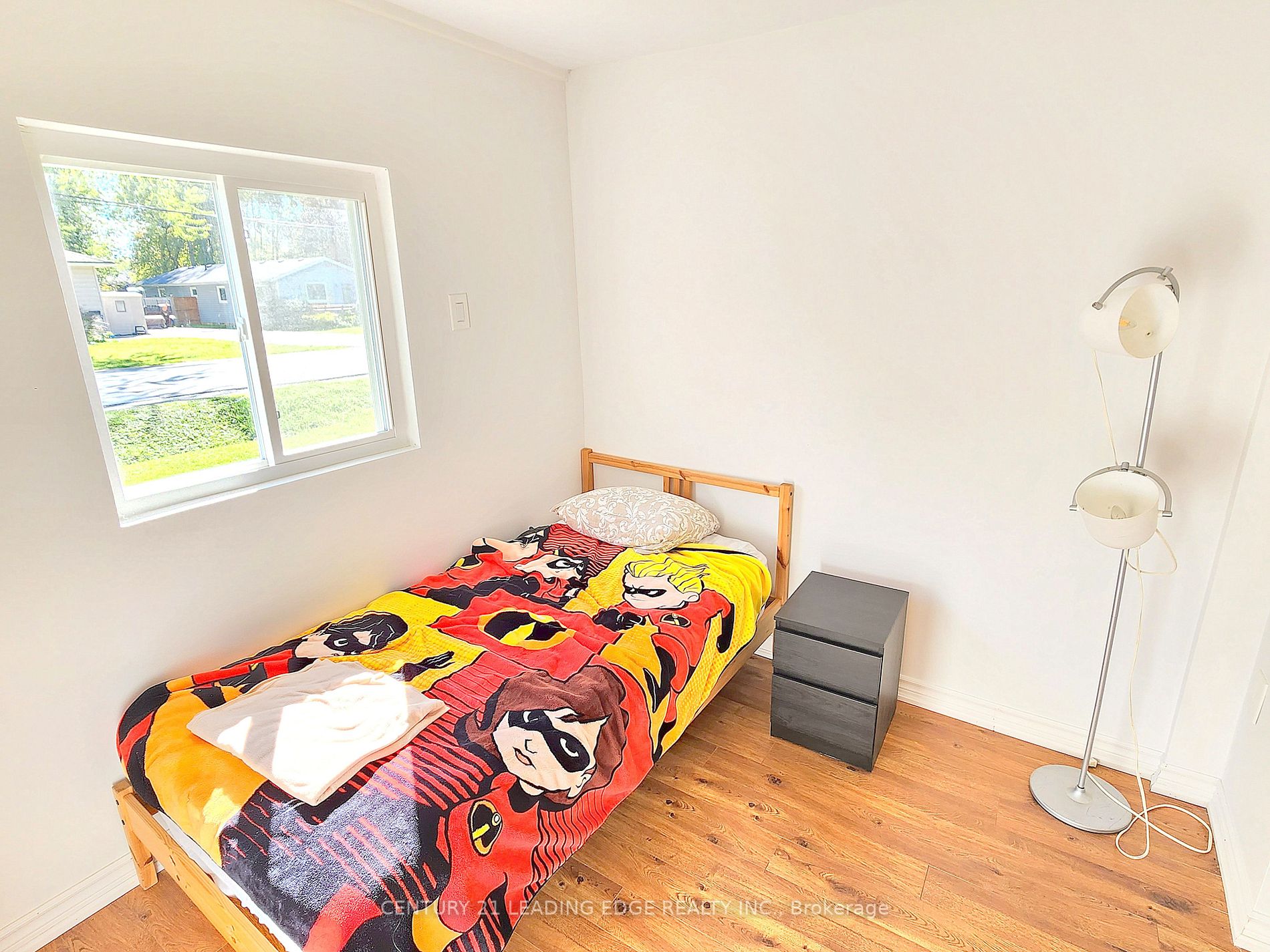 208 Bayview Ave