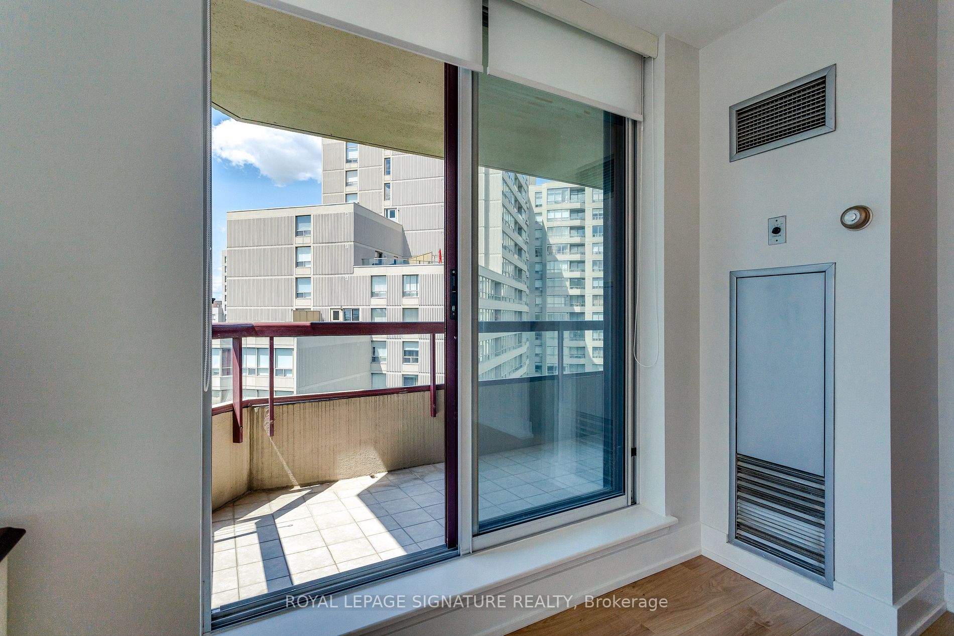 91 Townsgate Drive, #804