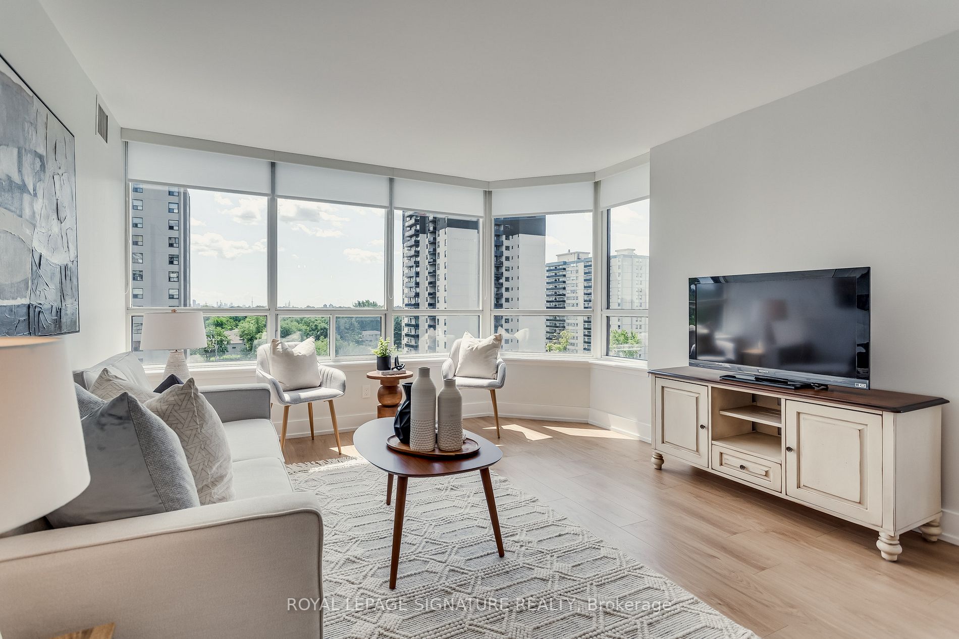 91 Townsgate Drive, #804
