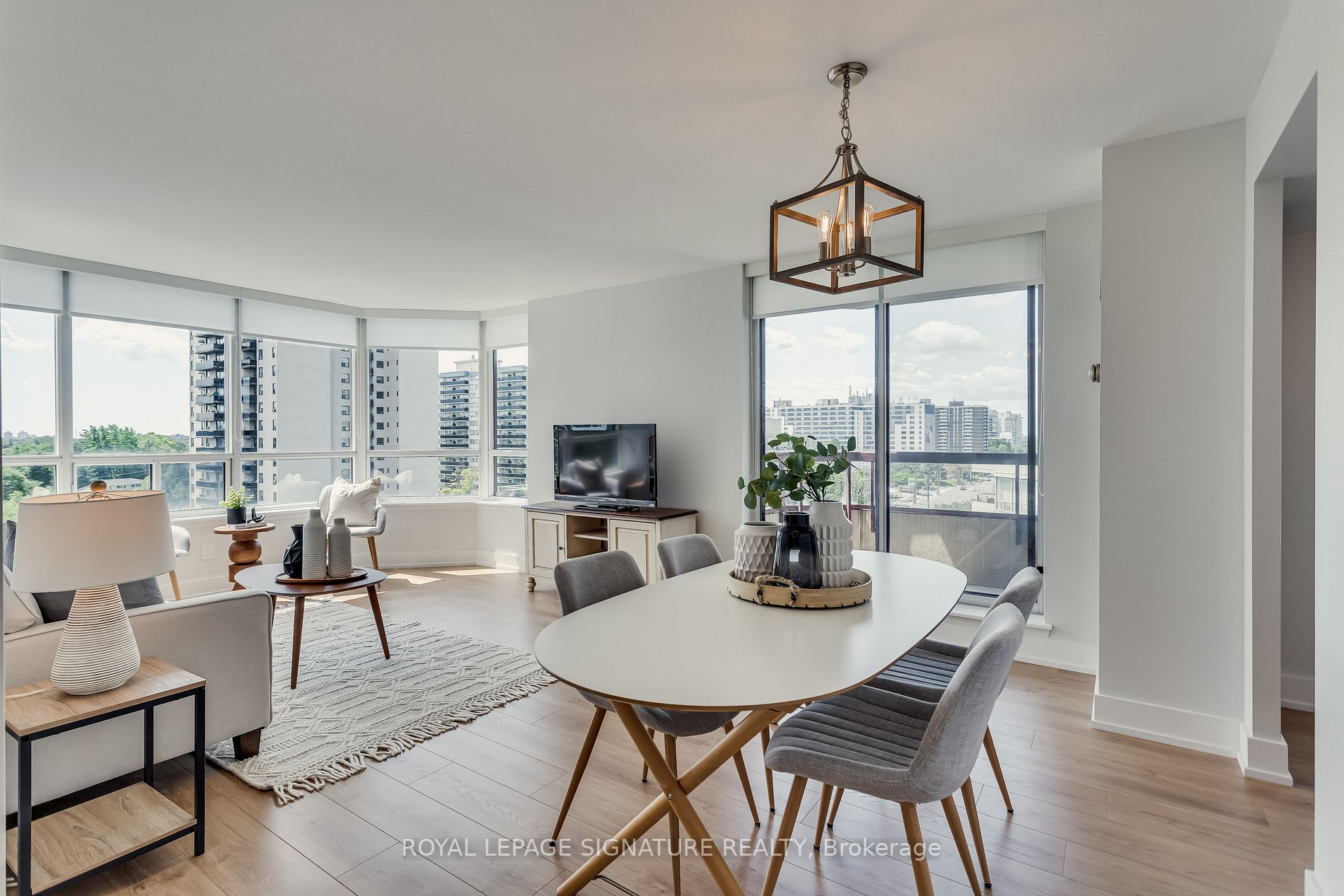 91 Townsgate Drive, #804