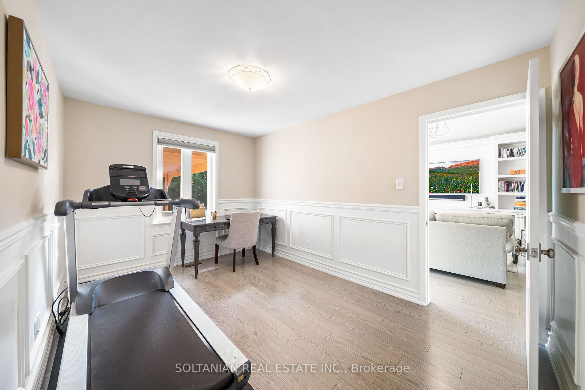 143 Henderson Ave