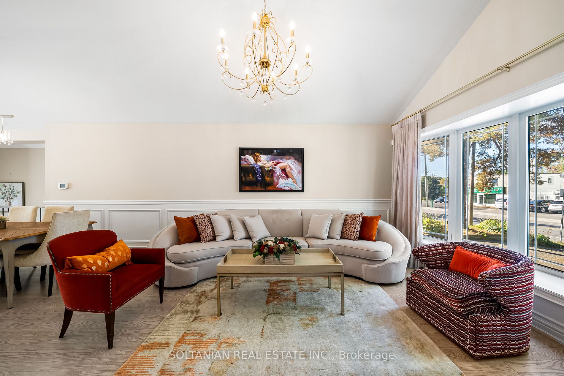 143 Henderson Ave