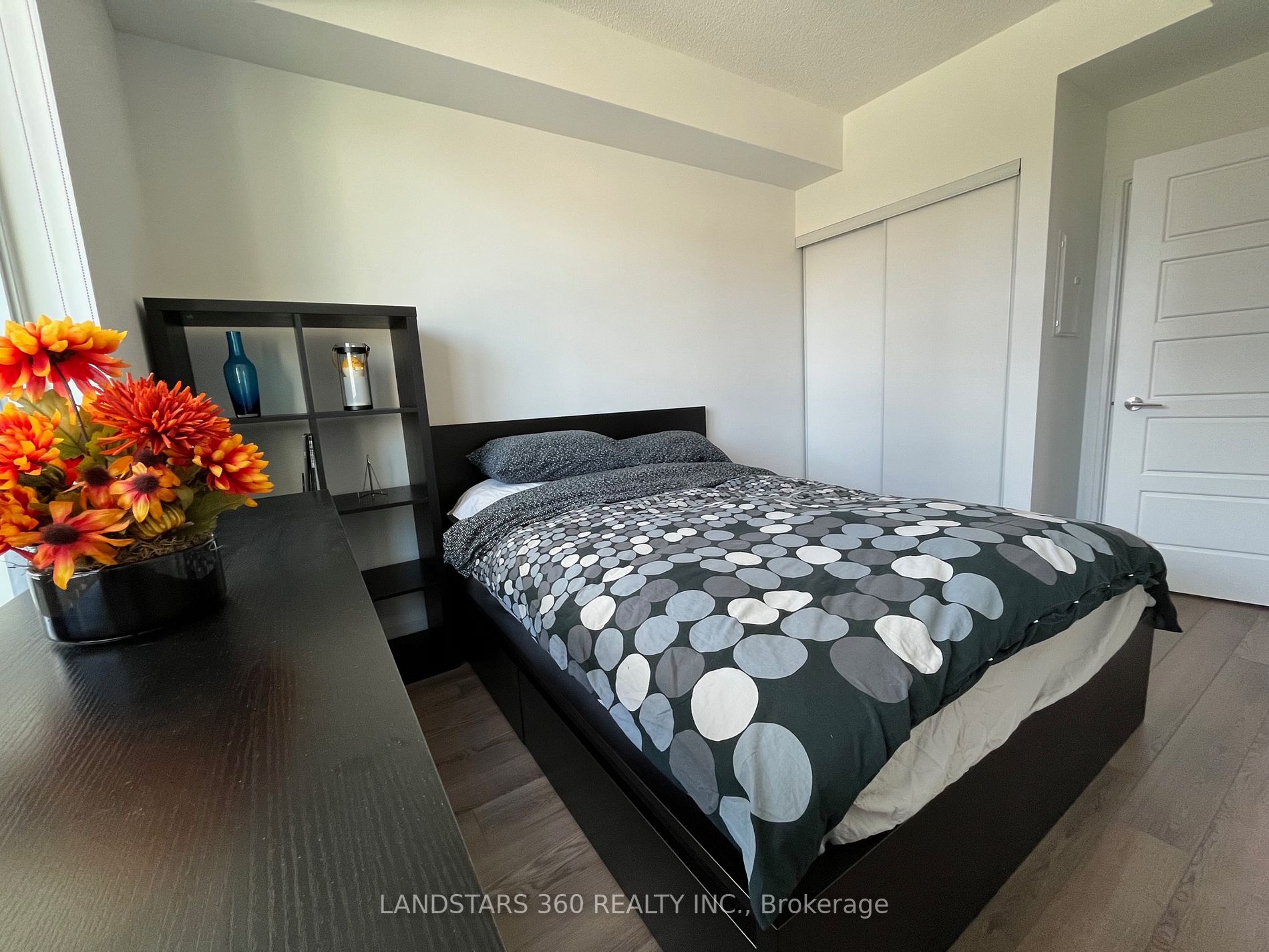 25 Water Walk Dr, #327