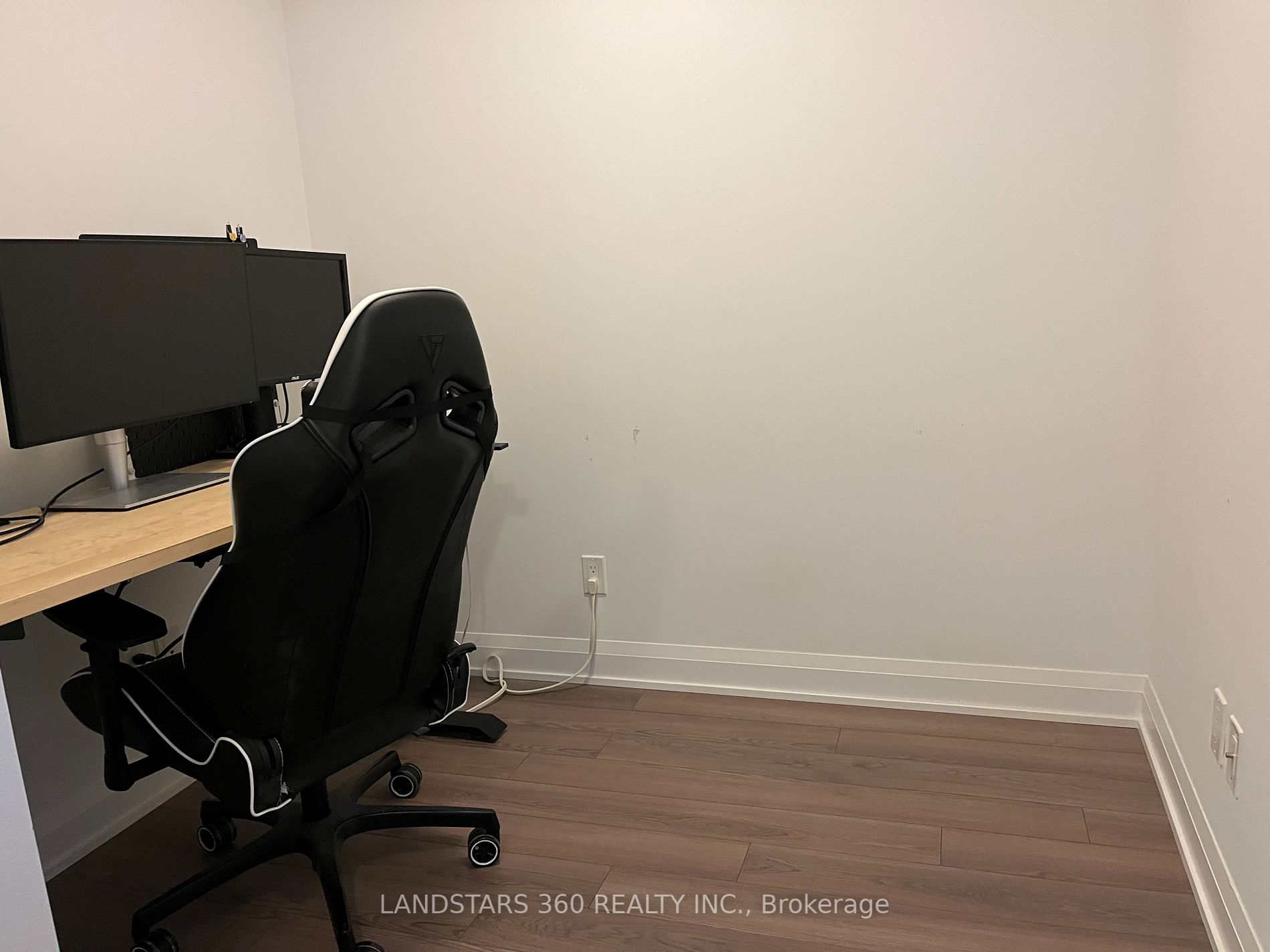25 Water Walk Dr, #327