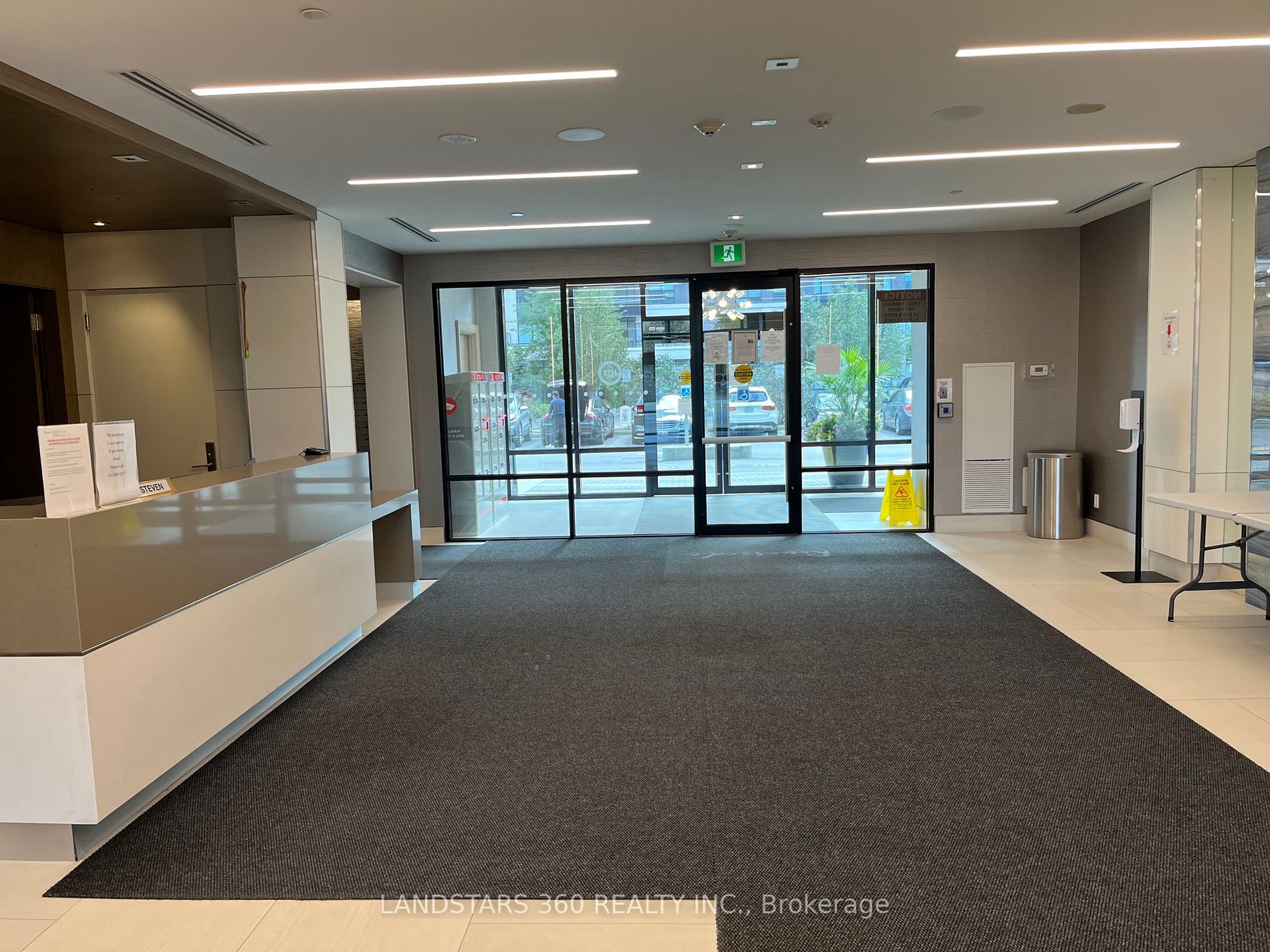 25 Water Walk Dr, #327