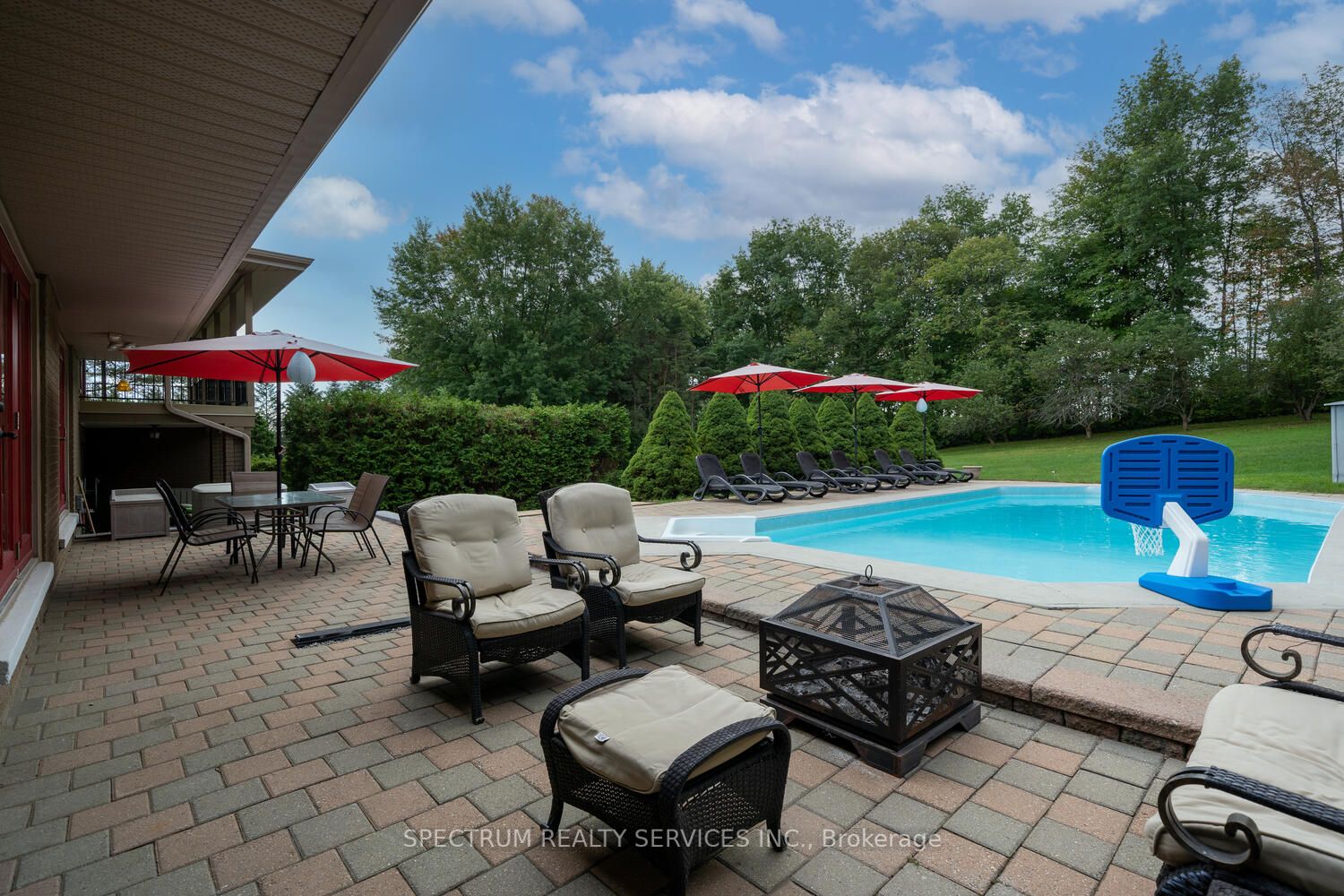 45 King View Cres