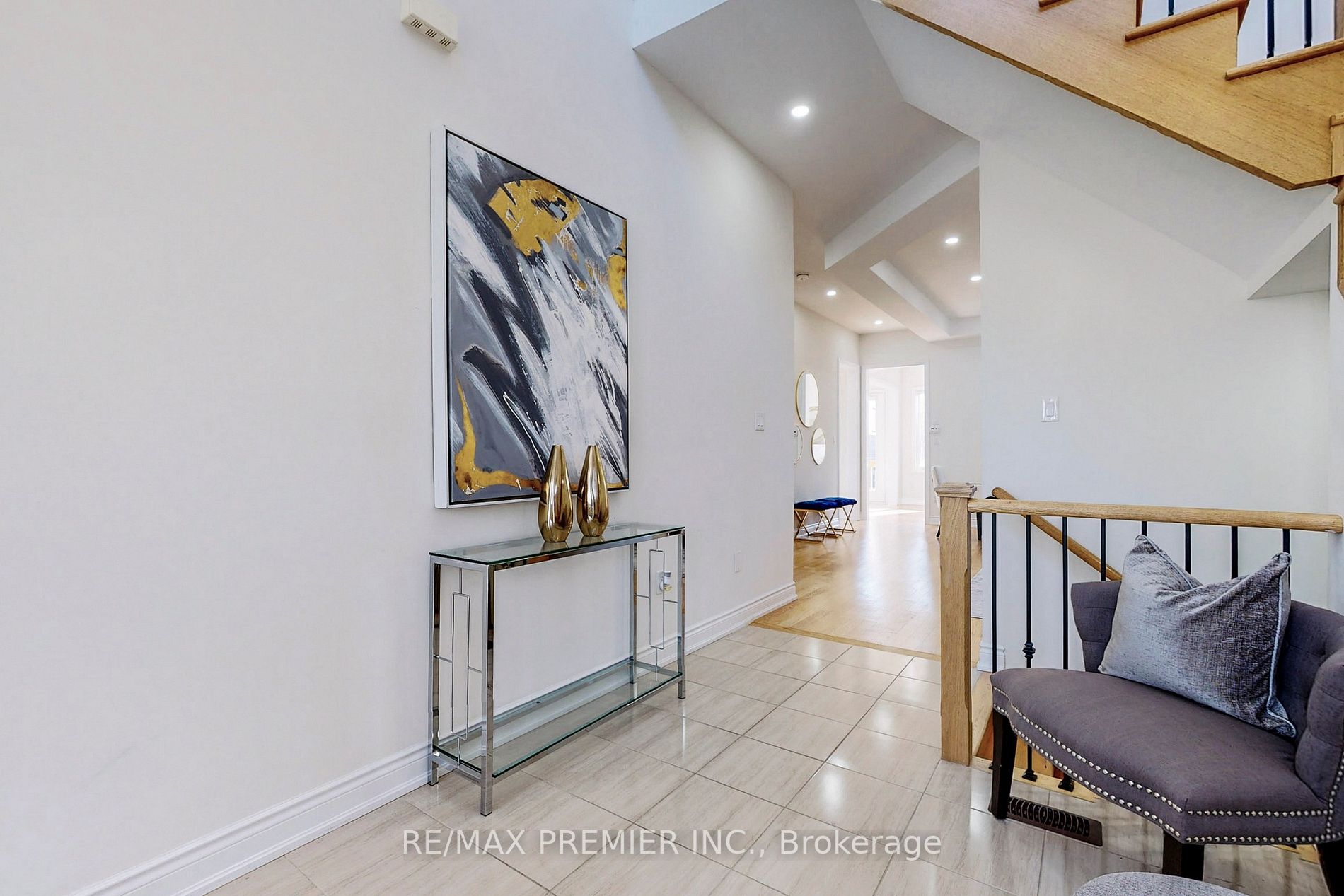 136 Stormont Tr