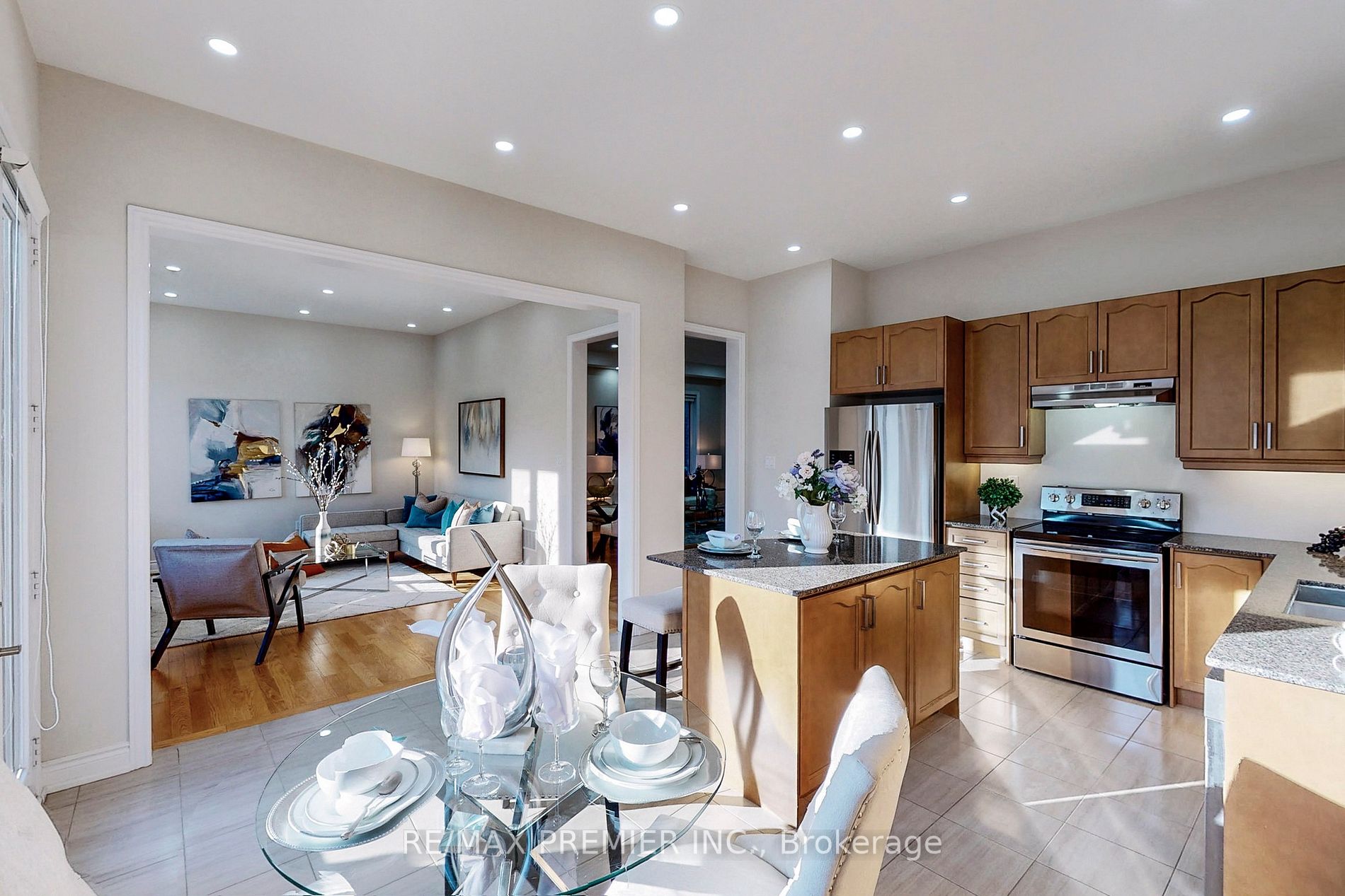 136 Stormont Tr