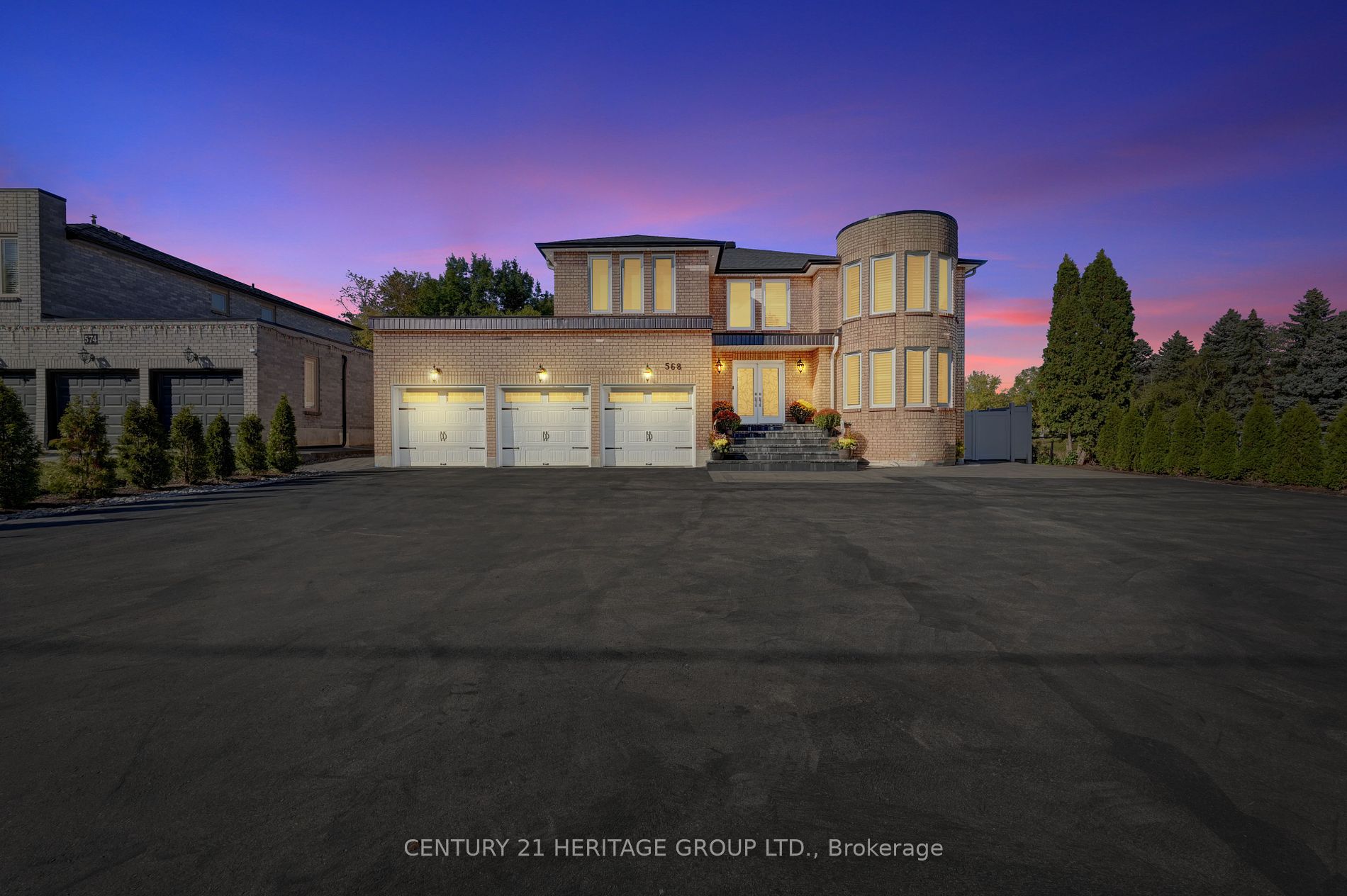 568 Elgin Mills Rd W