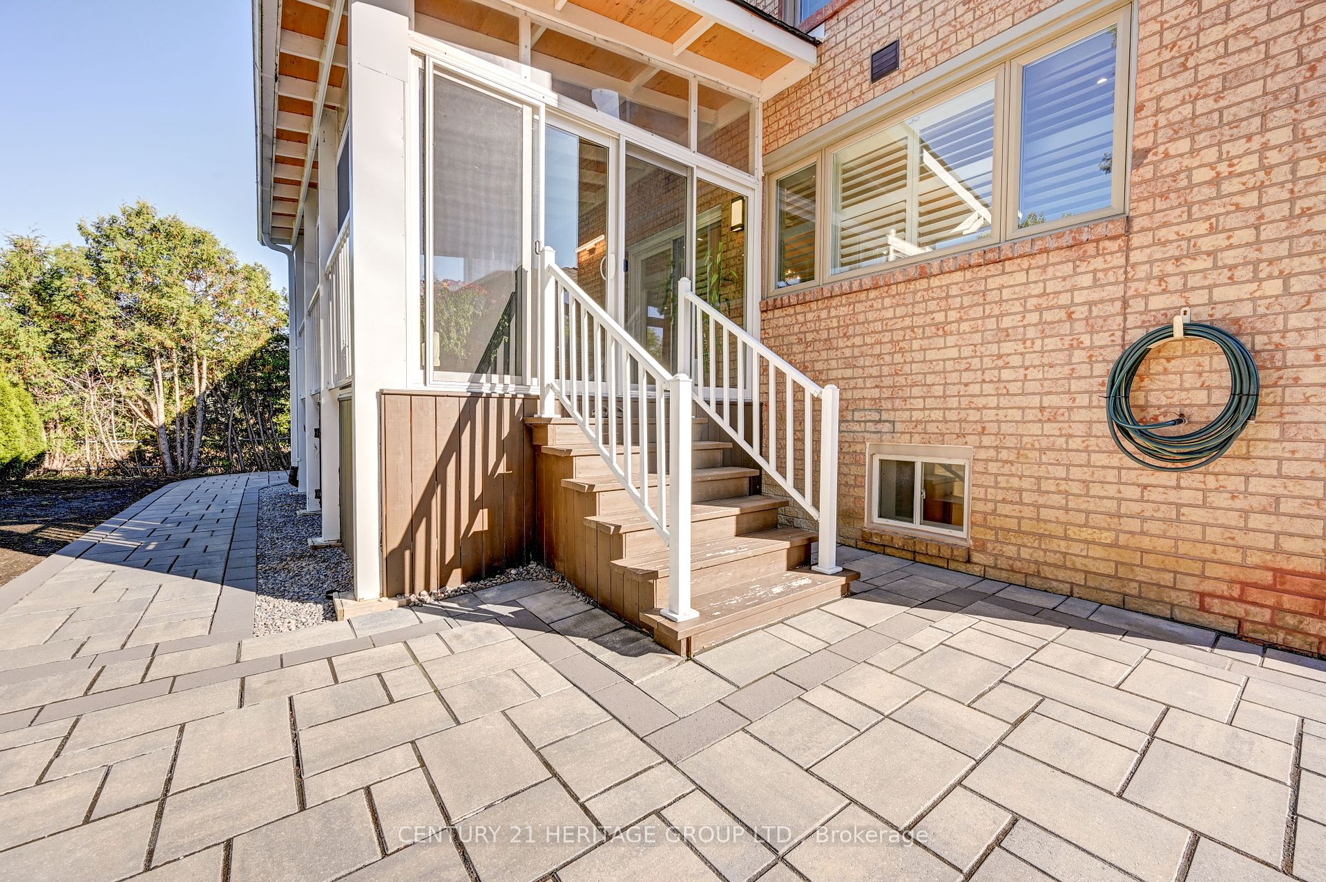 568 Elgin Mills Rd W