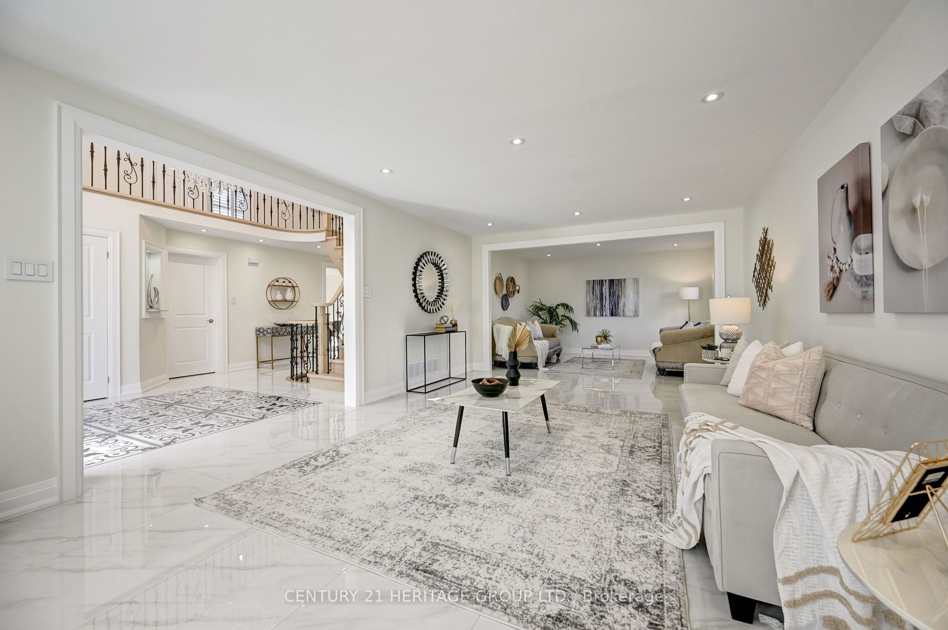 568 Elgin Mills Rd W