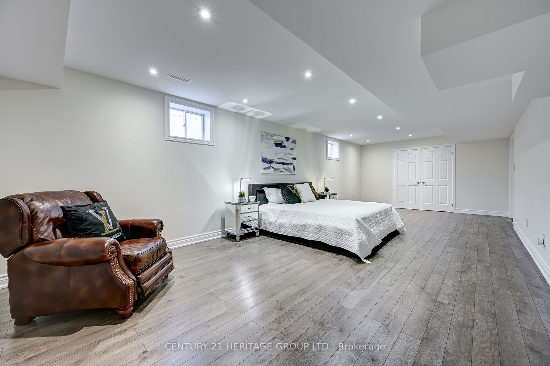 568 Elgin Mills Rd W