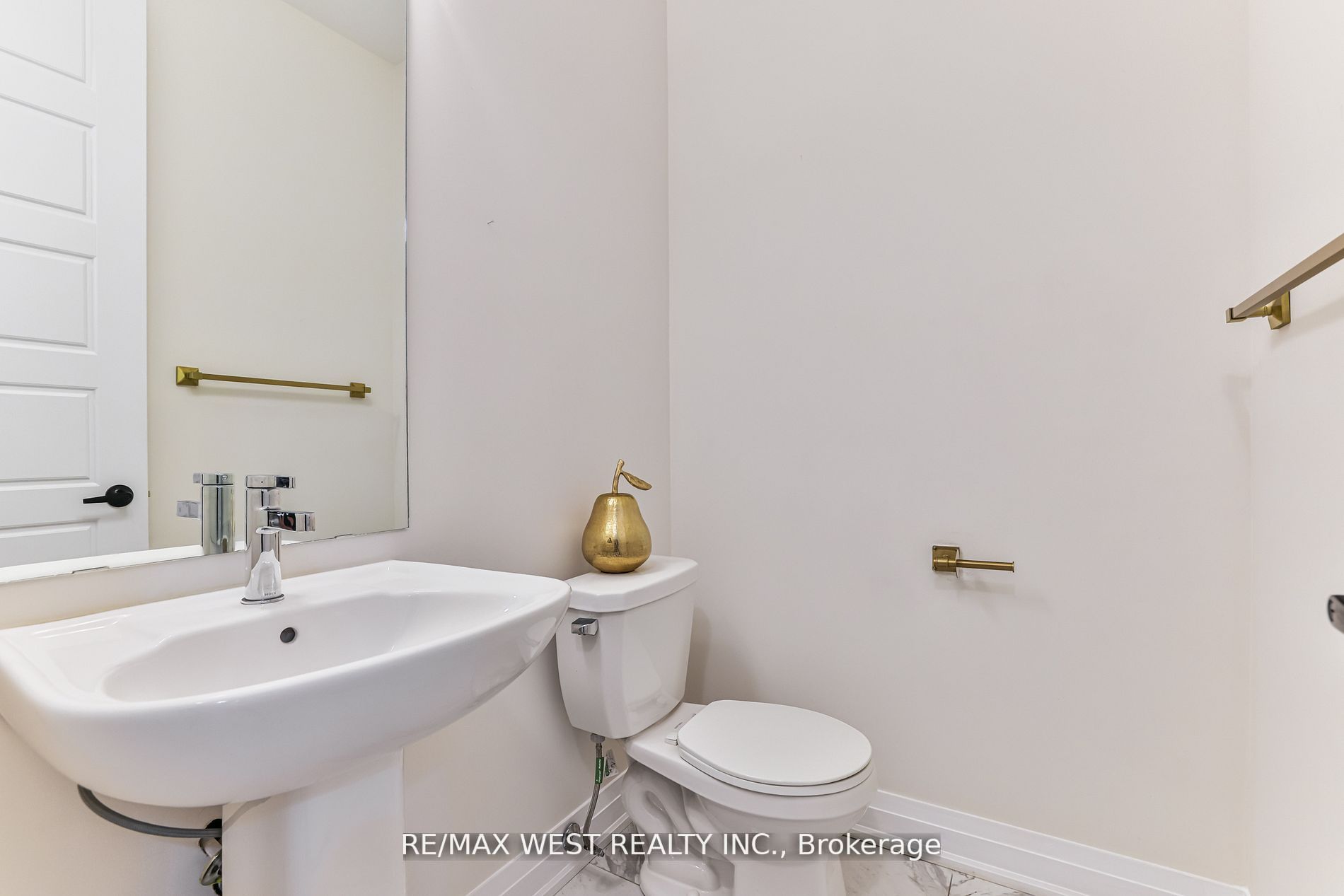 23 Jonkman Blvd