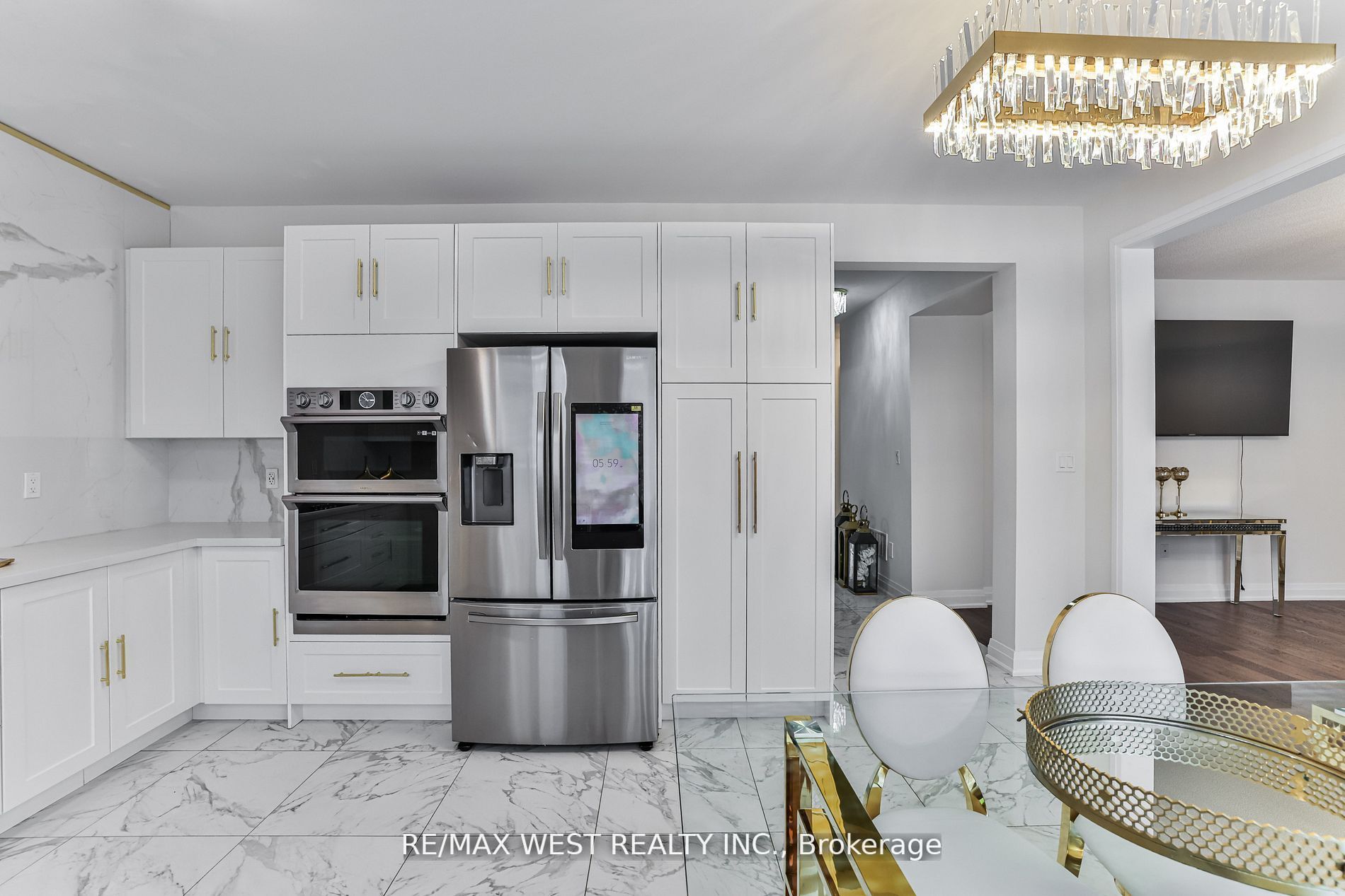 23 Jonkman Blvd