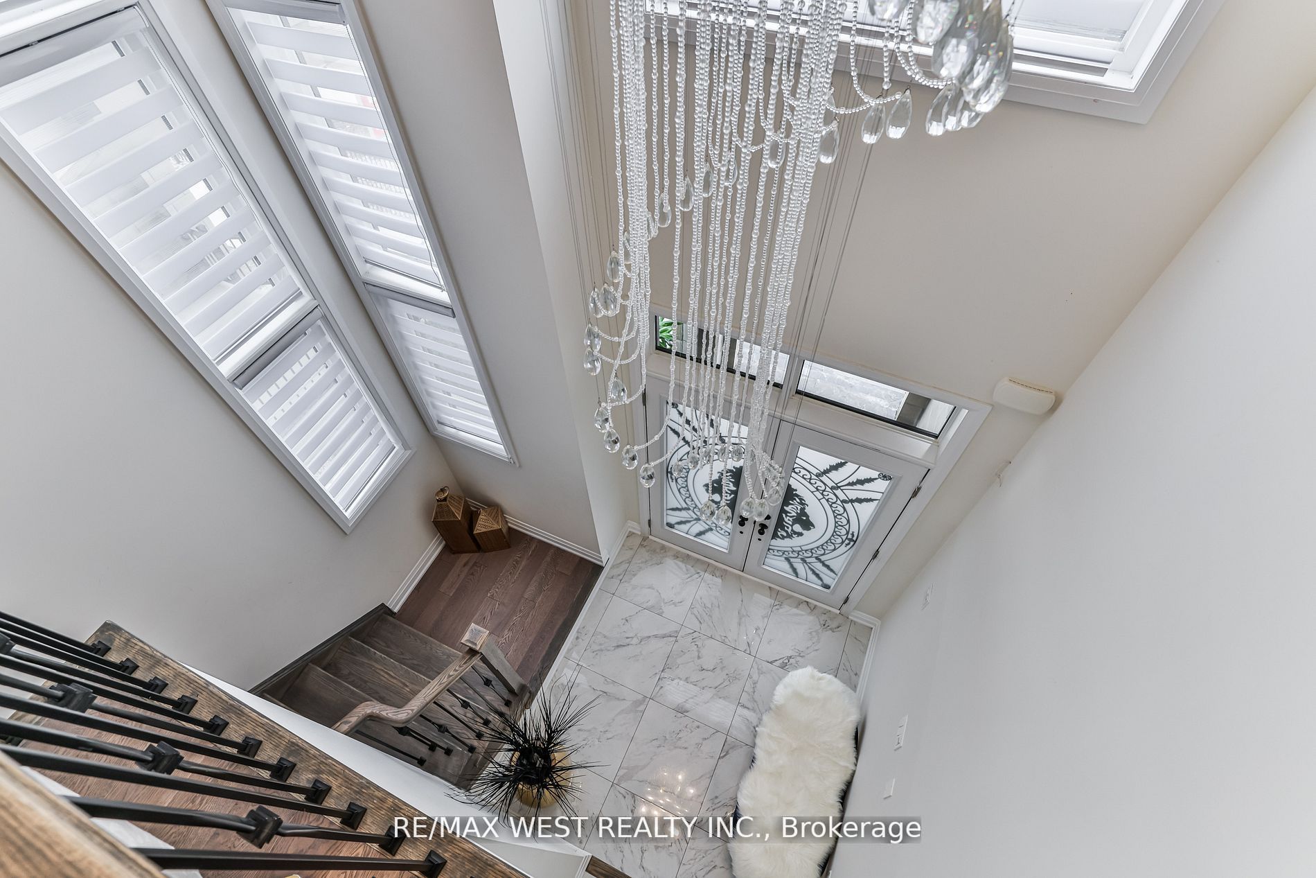 23 Jonkman Blvd